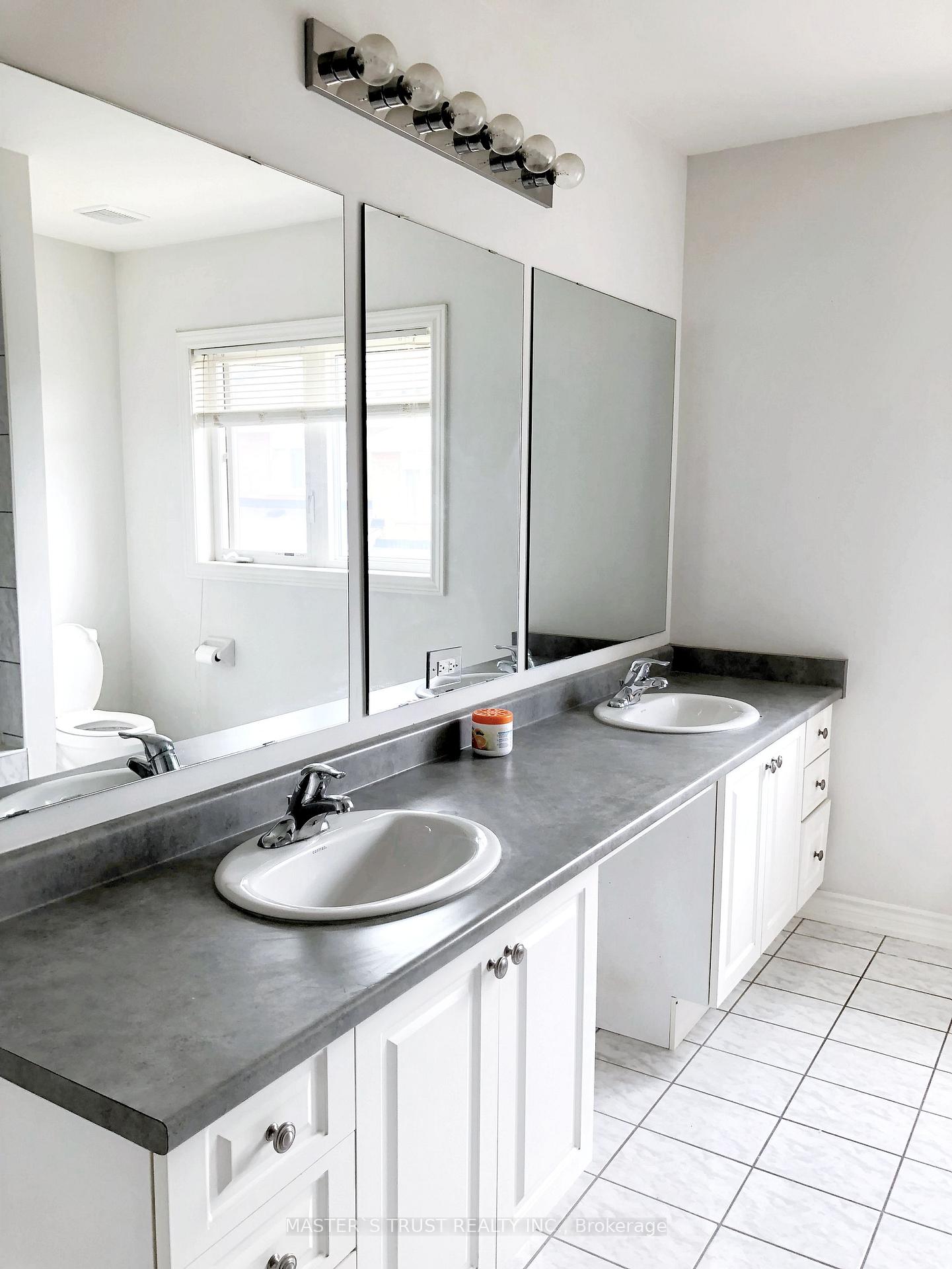 Photo 25 of 1462 Chretien Street, Milton, Ford — HOMEH