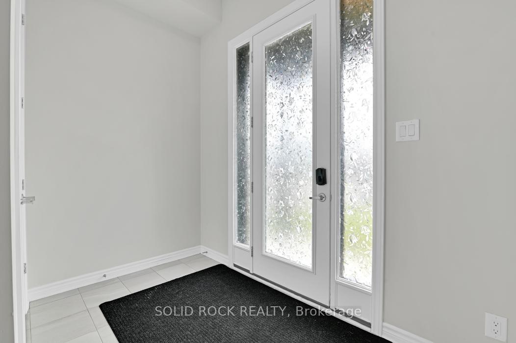 Photo 2 of 39 Jargeau Road, Ottawa, Chapel Hill South - Orleans Village — HOMEH