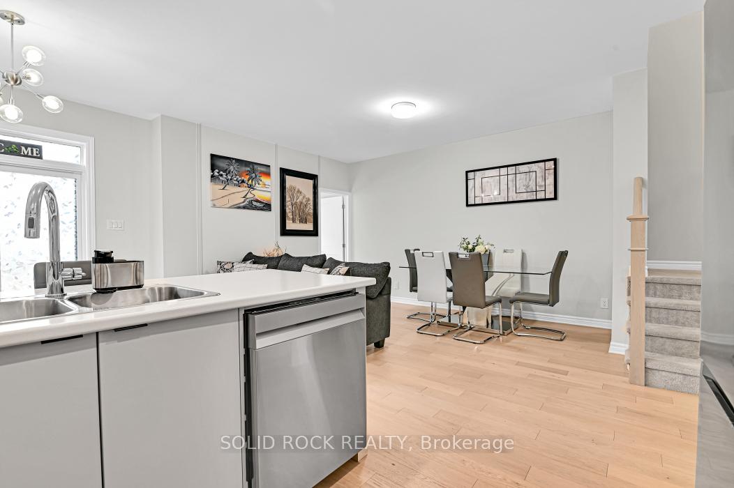 Photo 7 of 39 Jargeau Road, Ottawa, Chapel Hill South - Orleans Village — HOMEH