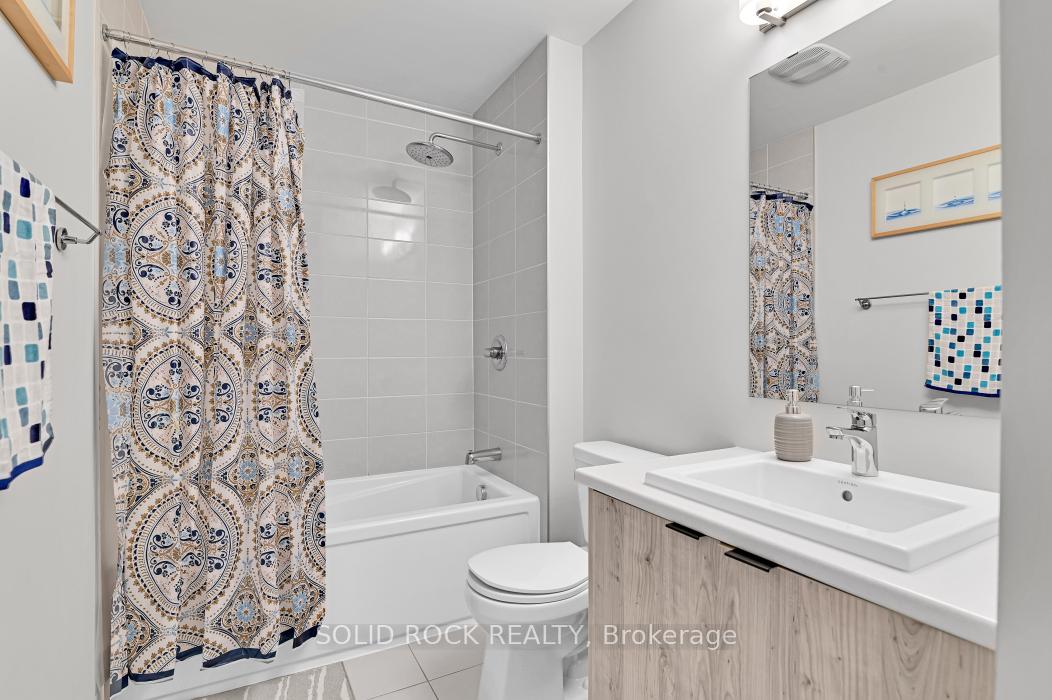 Photo 17 of 39 Jargeau Road, Ottawa, Chapel Hill South - Orleans Village — HOMEH
