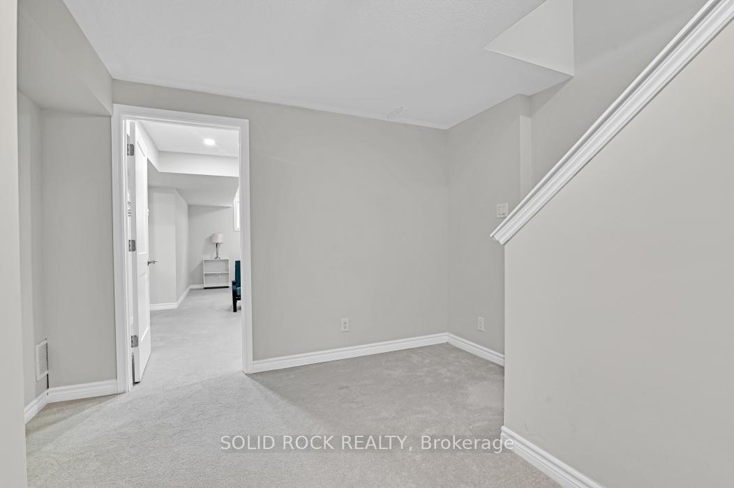 Photo 22 of 39 Jargeau Road, Ottawa, Chapel Hill South - Orleans Village — HOMEH