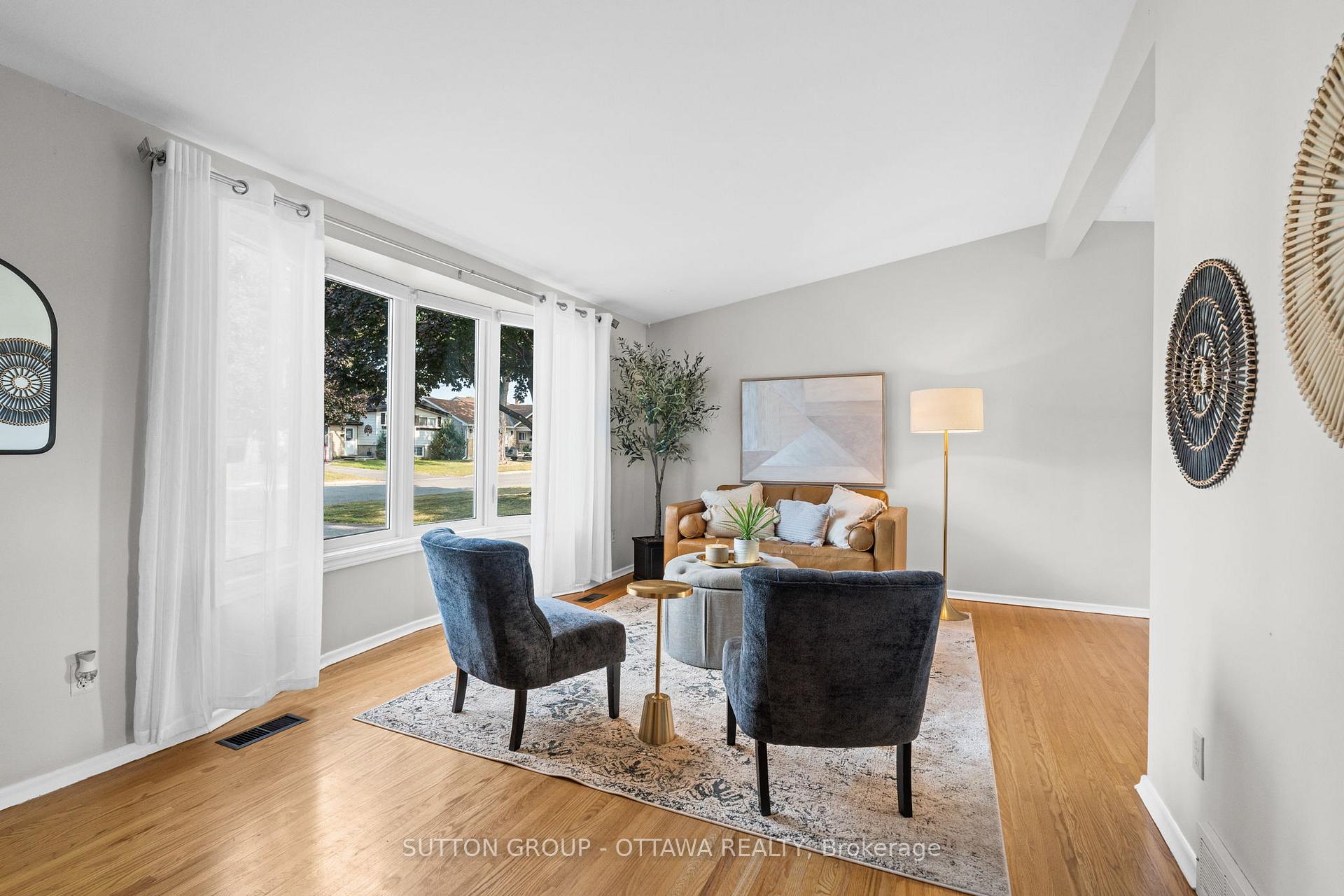 Photo 6 of 1370 Sault Street, Ottawa, Bilberry Creek/Queenswood Heights — HOMEH