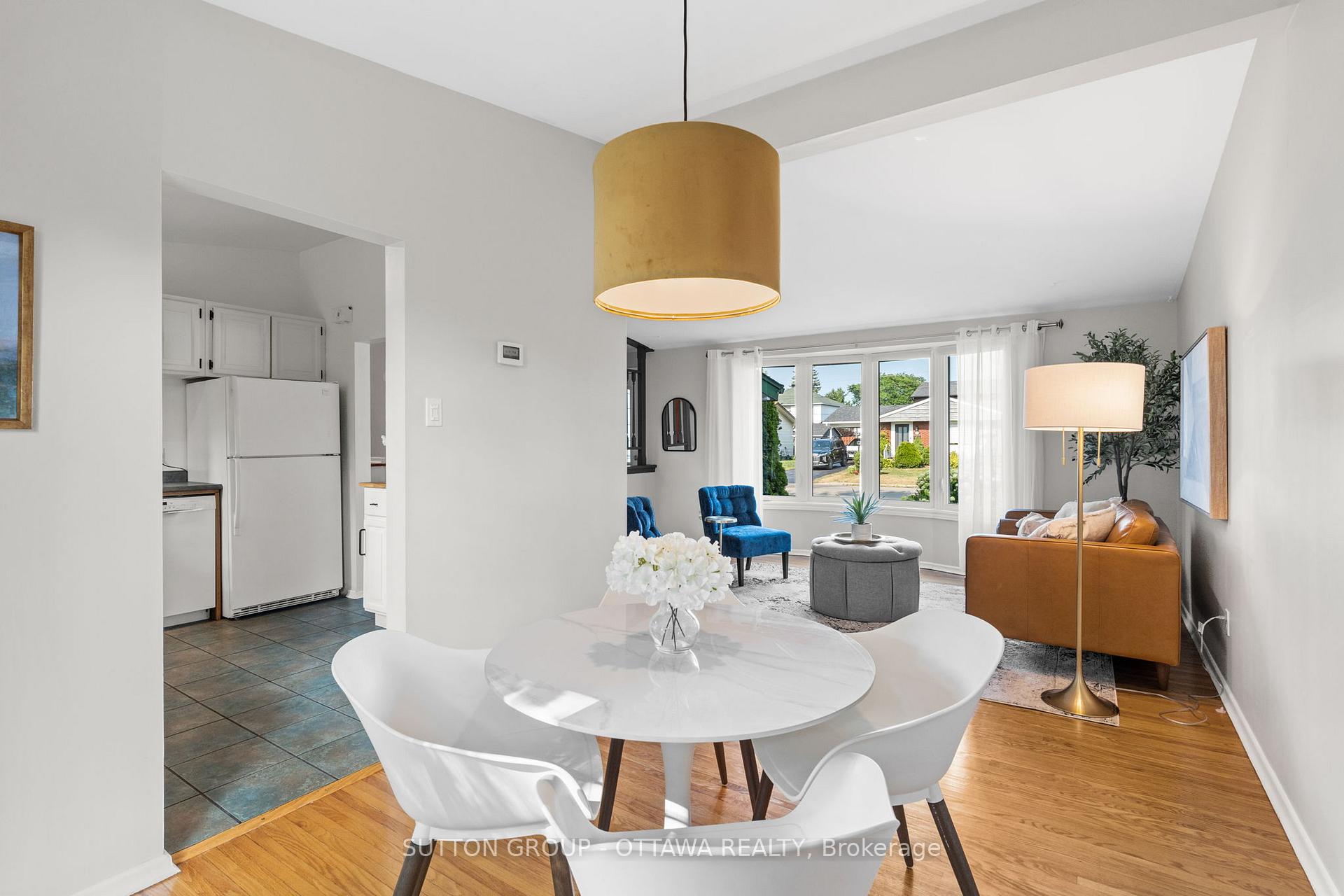 Photo 11 of 1370 Sault Street, Ottawa, Bilberry Creek/Queenswood Heights — HOMEH