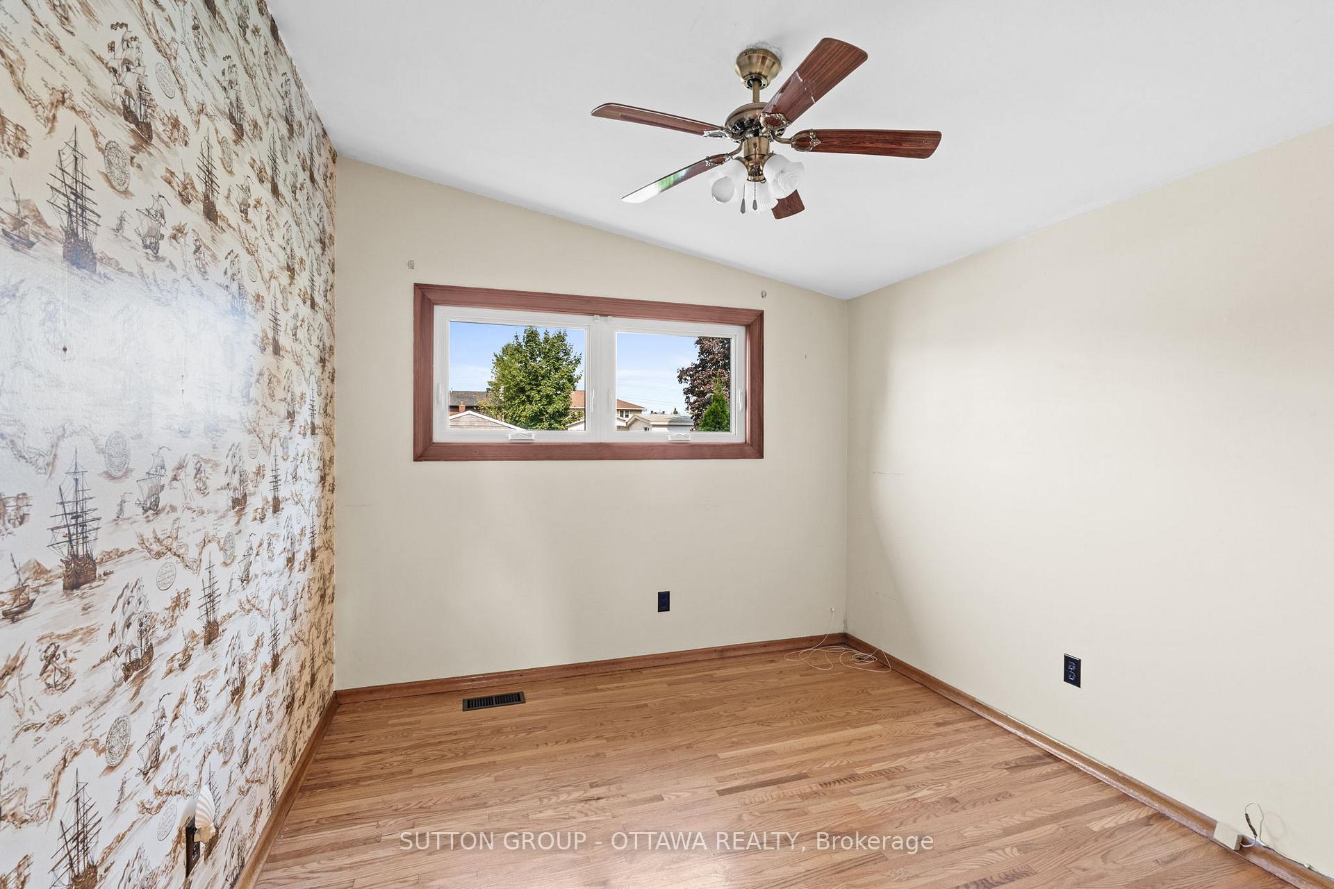 Photo 24 of 1370 Sault Street, Ottawa, Bilberry Creek/Queenswood Heights — HOMEH