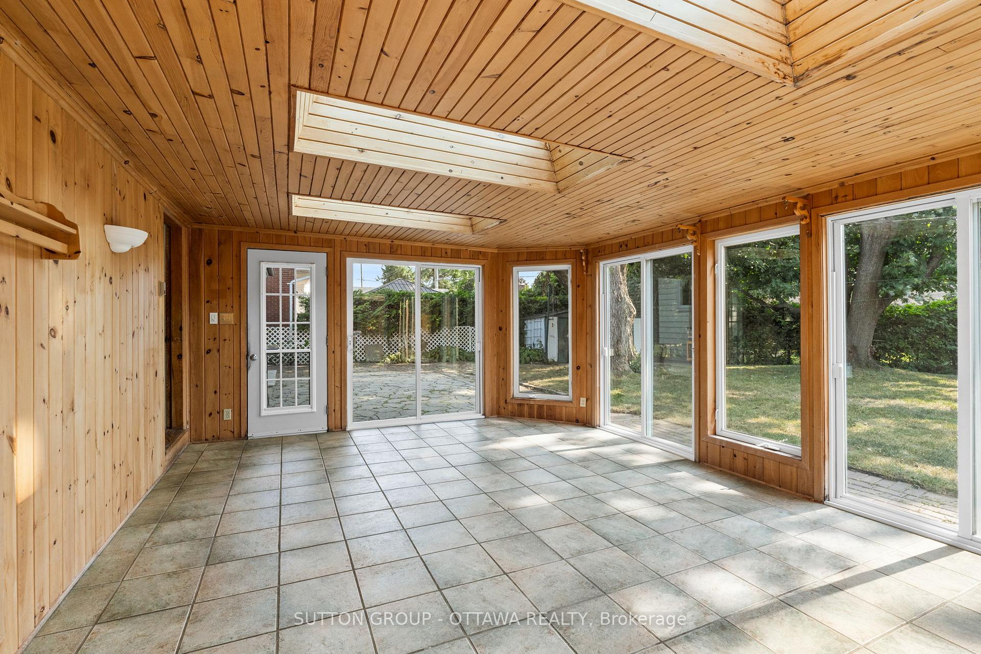 Photo 29 of 1370 Sault Street, Ottawa, Bilberry Creek/Queenswood Heights — HOMEH