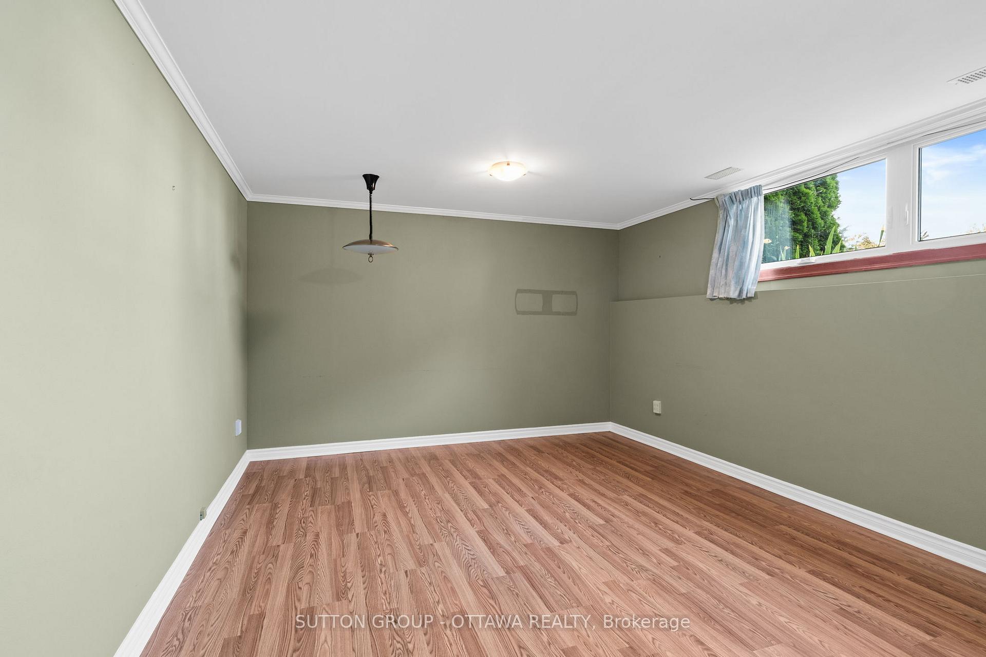 Photo 30 of 1370 Sault Street, Ottawa, Bilberry Creek/Queenswood Heights — HOMEH