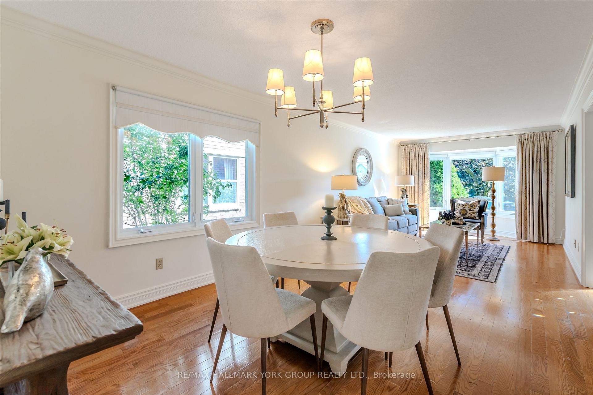 Photo 10 of 332 John Bowser Crescent, Newmarket, Glenway Estates — HOMEH