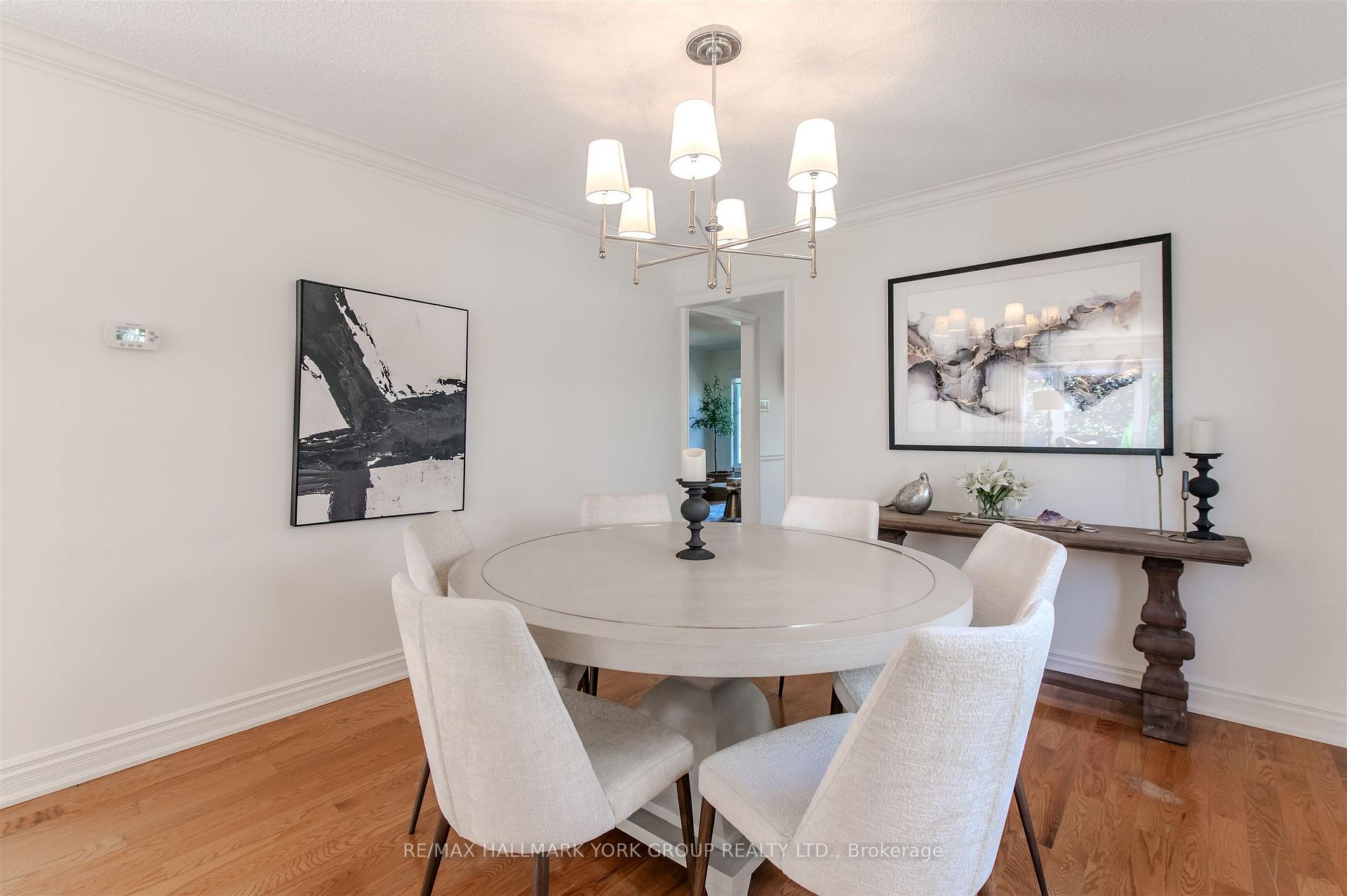 Photo 11 of 332 John Bowser Crescent, Newmarket, Glenway Estates — HOMEH