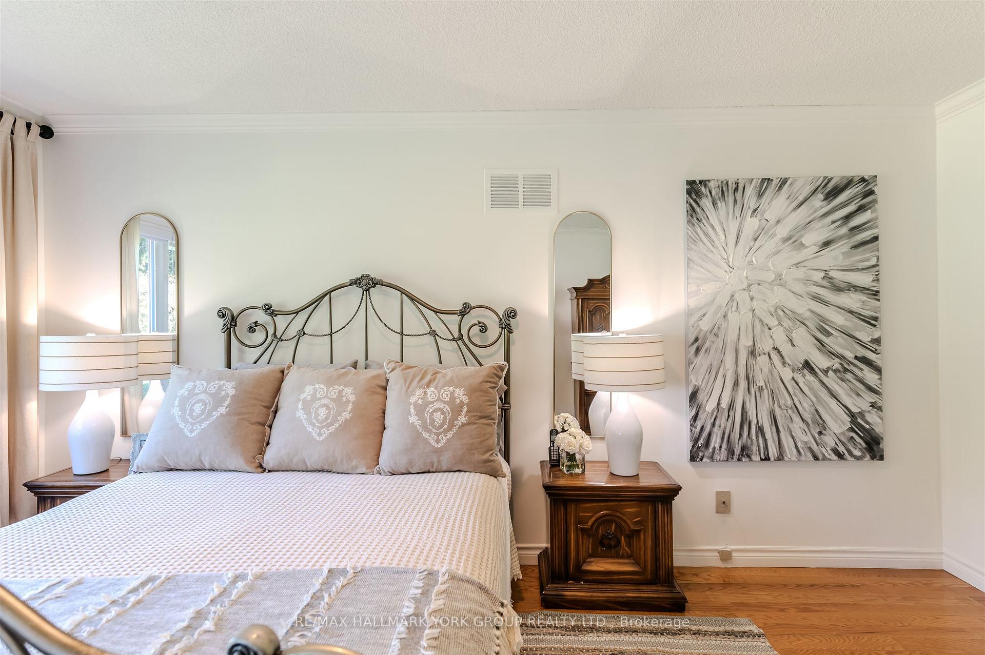 Photo 20 of 332 John Bowser Crescent, Newmarket, Glenway Estates — HOMEH