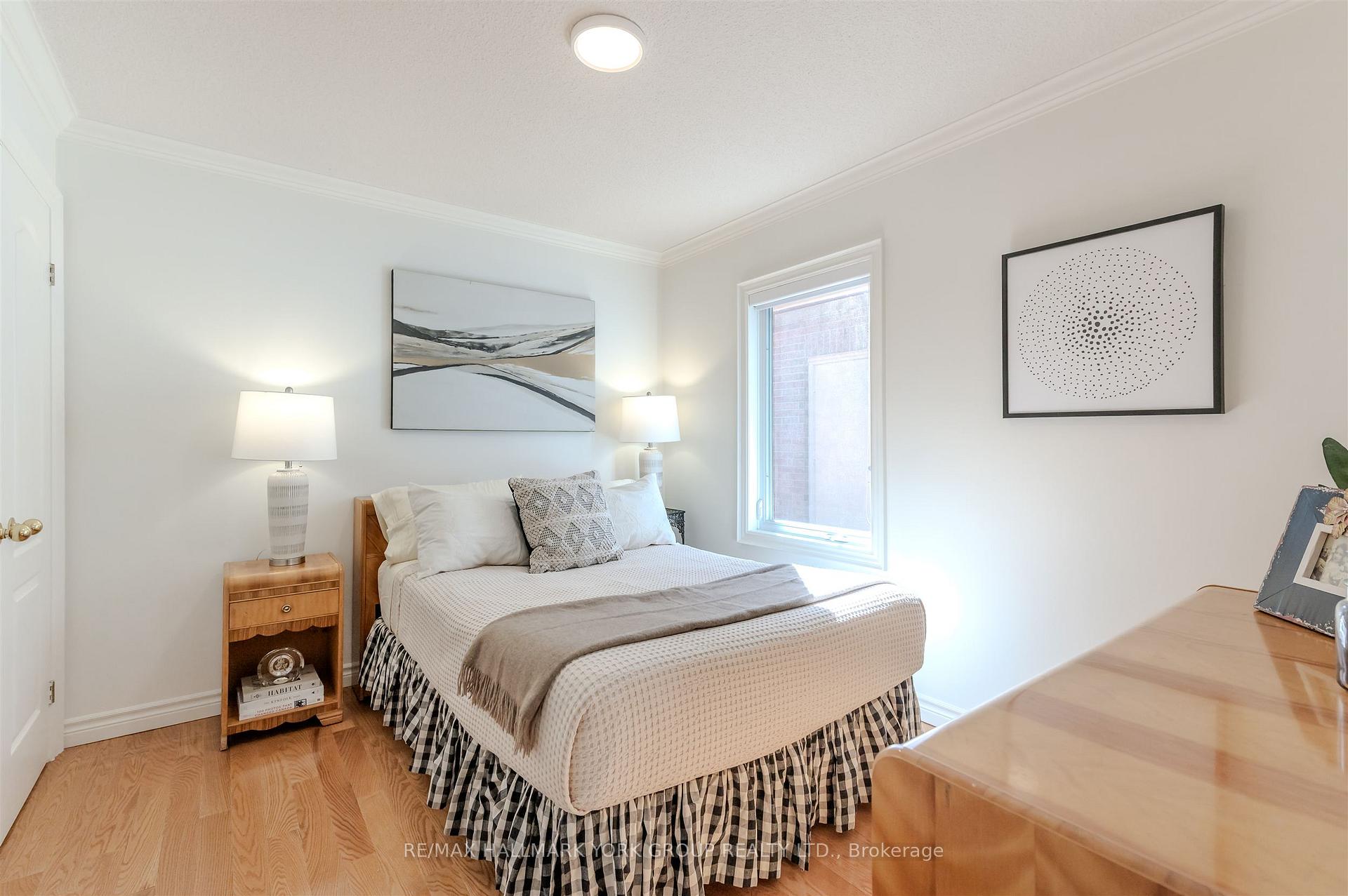 Photo 22 of 332 John Bowser Crescent, Newmarket, Glenway Estates — HOMEH