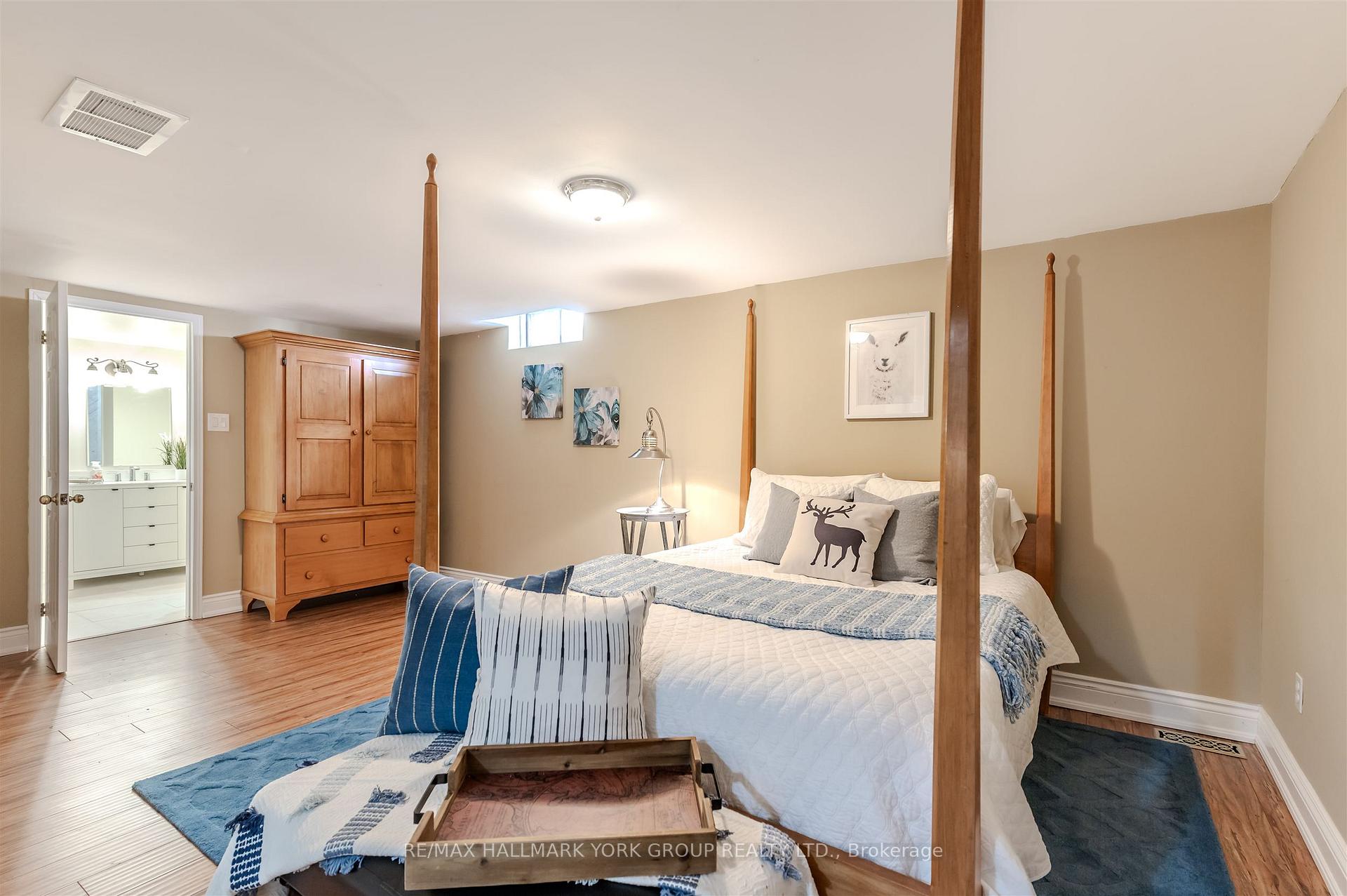 Photo 29 of 332 John Bowser Crescent, Newmarket, Glenway Estates — HOMEH