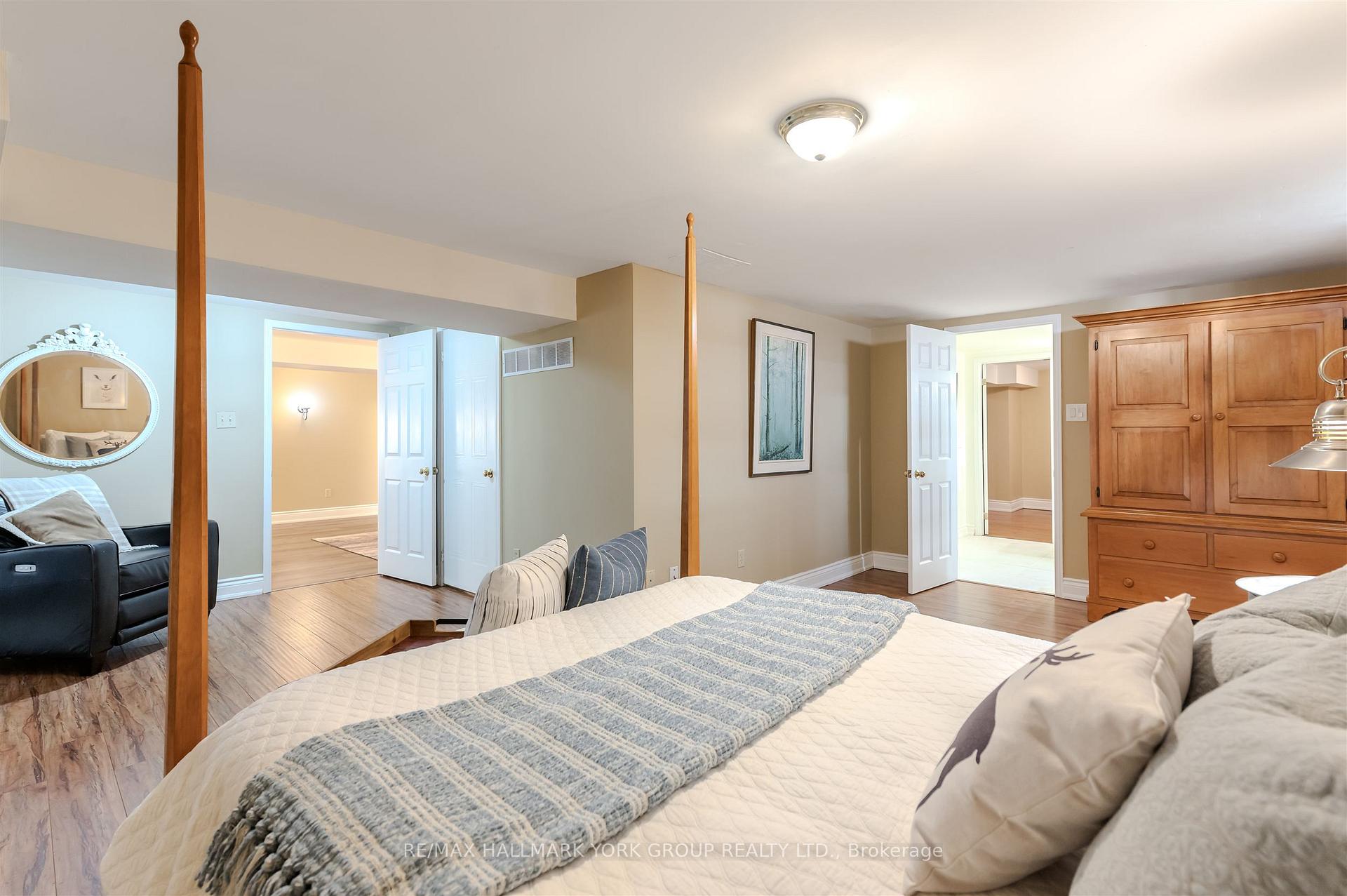 Photo 30 of 332 John Bowser Crescent, Newmarket, Glenway Estates — HOMEH