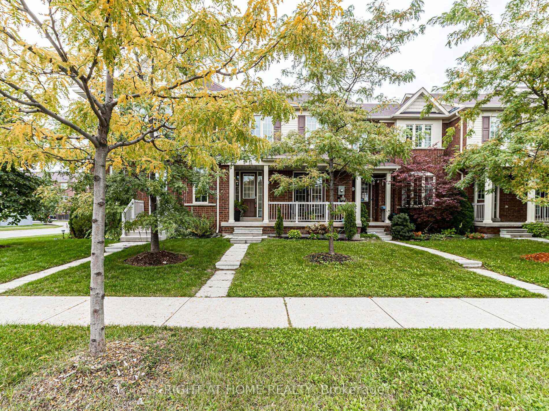 Photo 2 of 2521 Postmaster Drive, Oakville, Westmount — HOMEH