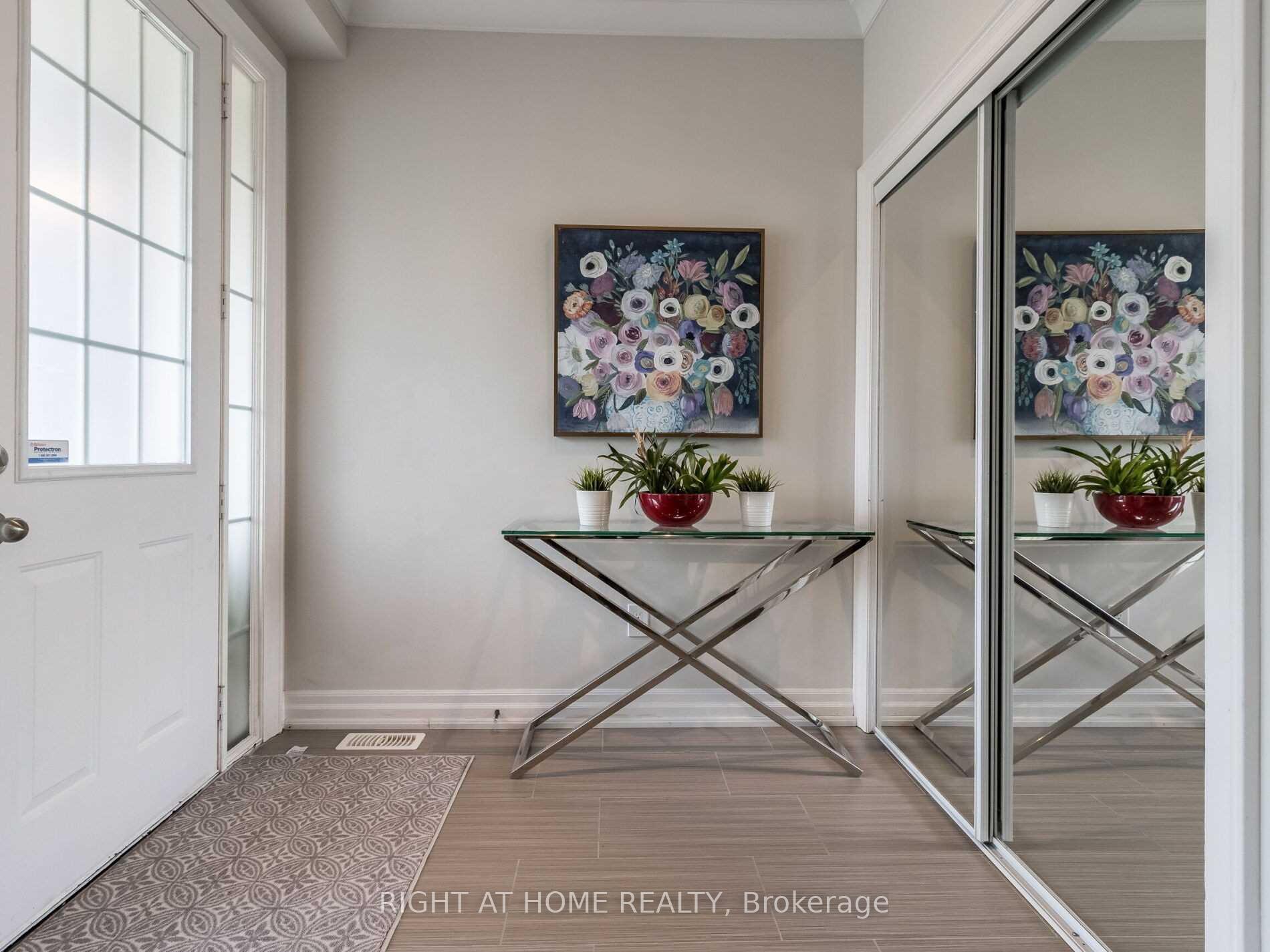 Photo 11 of 2521 Postmaster Drive, Oakville, Westmount — HOMEH