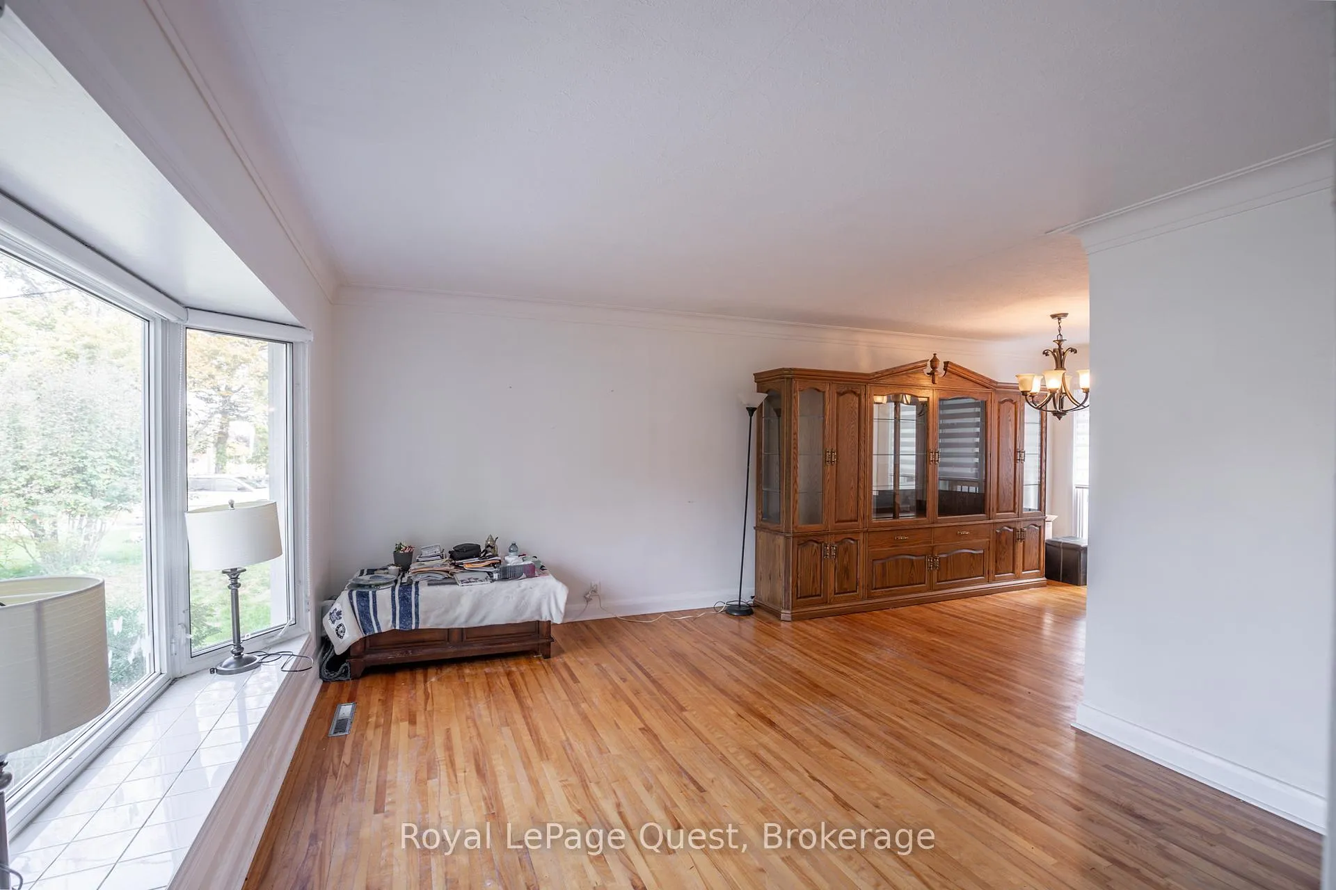 Photo 10 of 59 Fittons Road E, Orillia — HOMEH