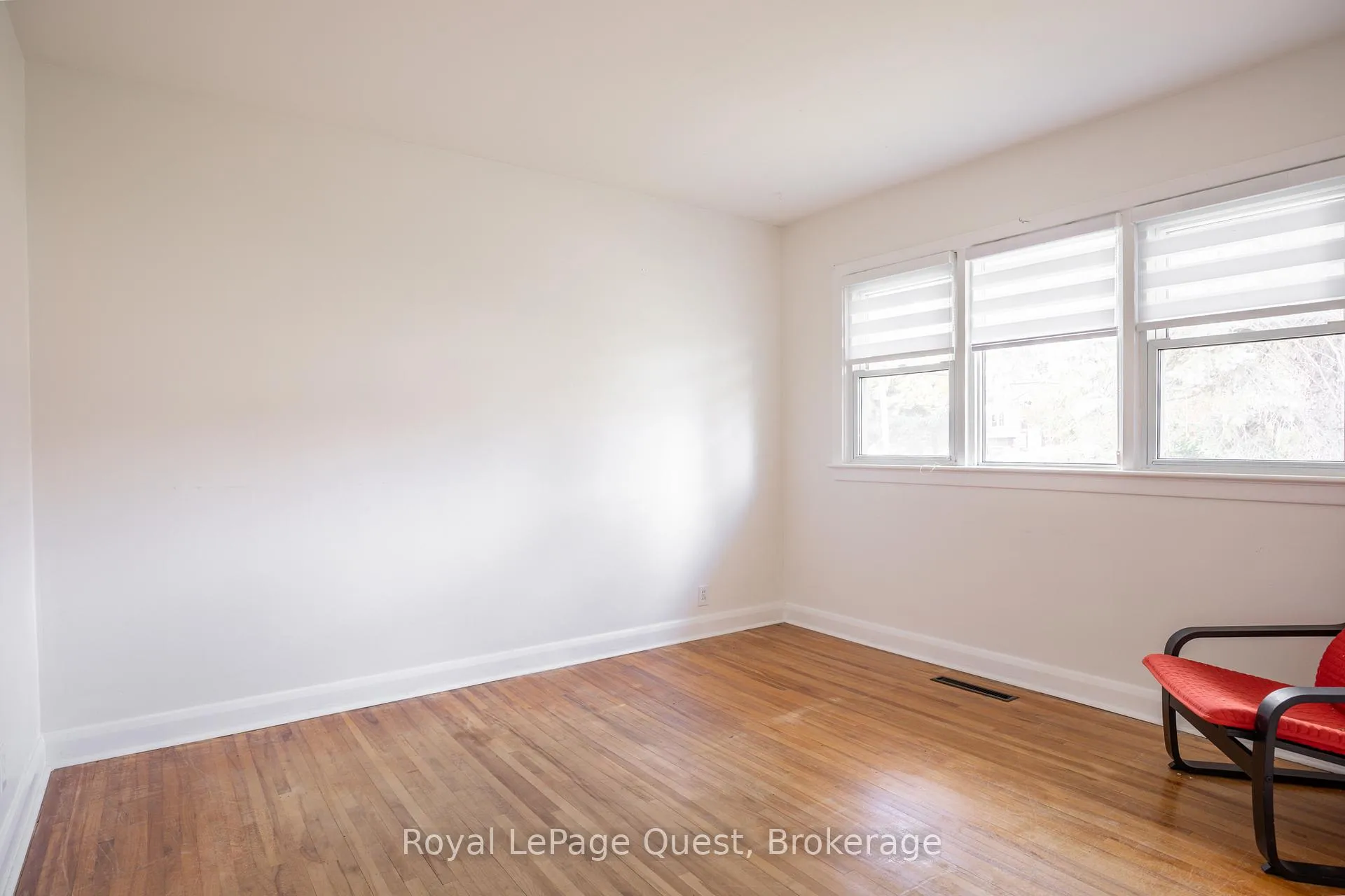 Photo 17 of 59 Fittons Road E, Orillia — HOMEH