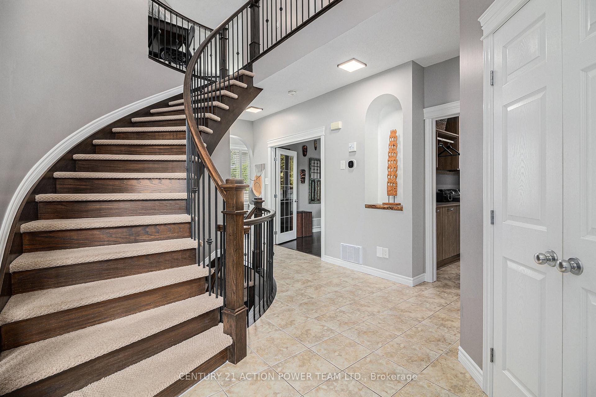 Photo 3 of 995 Fieldfair Way, Ottawa, Notting Hill/Summerside — HOMEH