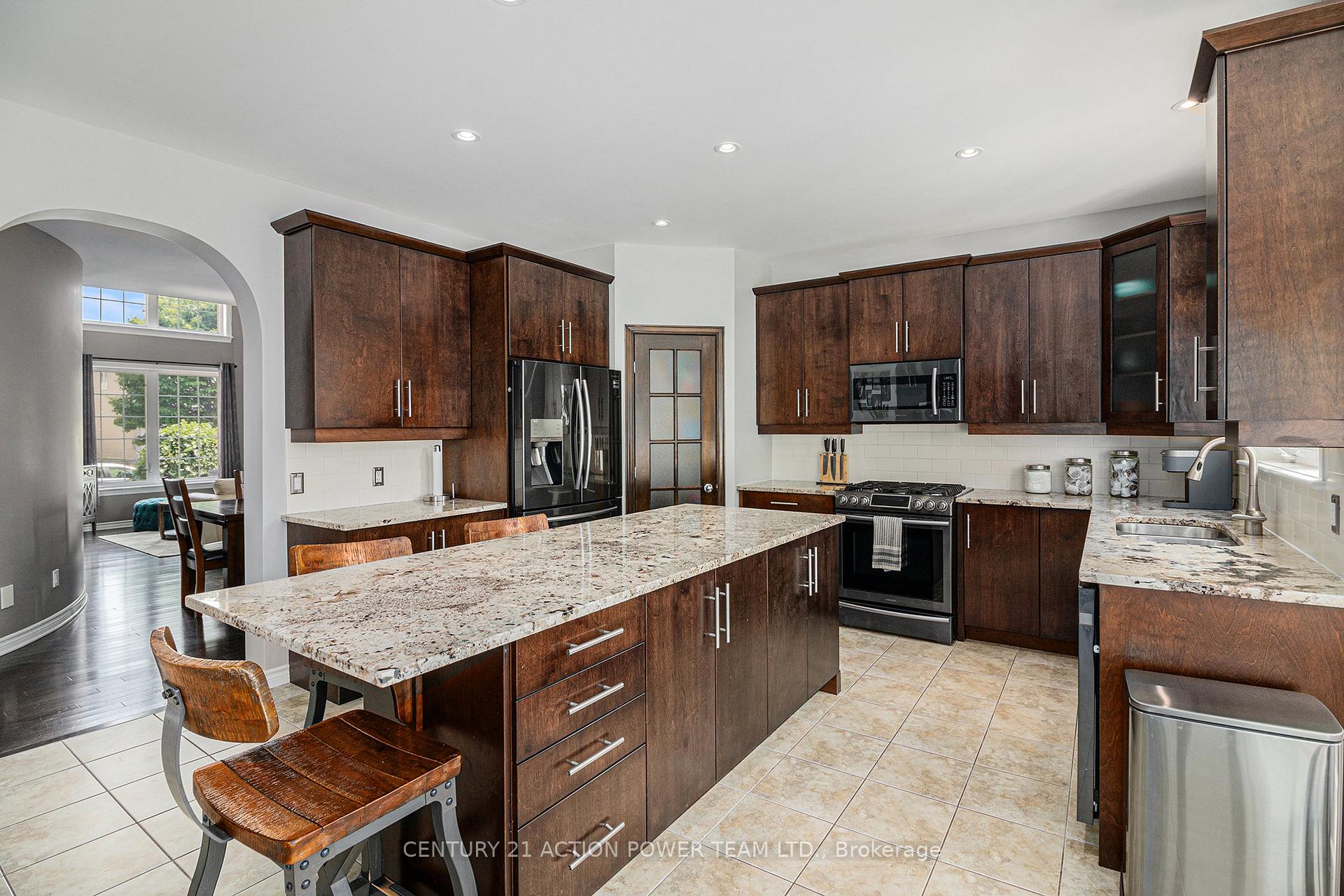 Photo 10 of 995 Fieldfair Way, Ottawa, Notting Hill/Summerside — HOMEH