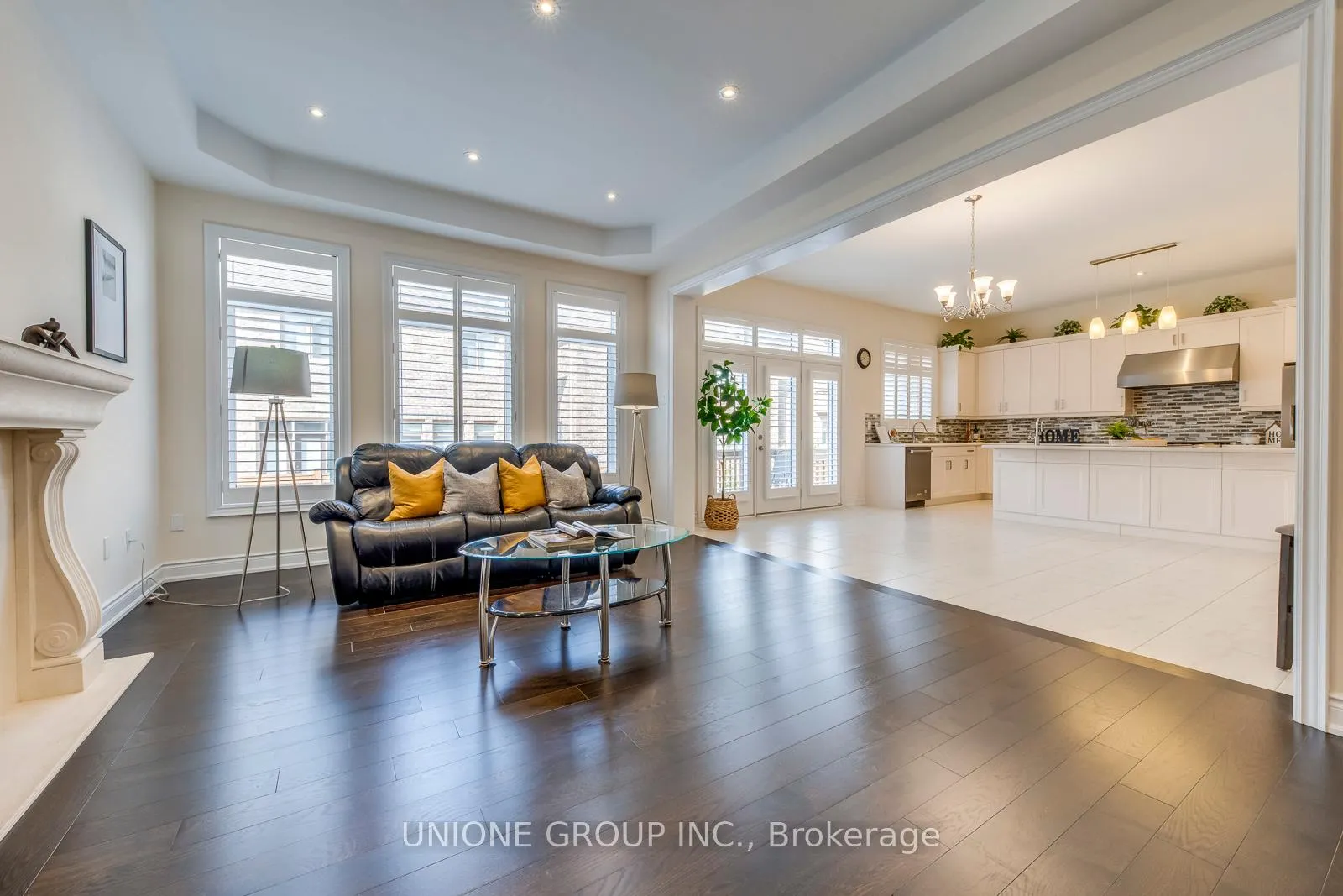 Photo 10 of 3045 Parsonage Crescent, Oakville, Glenorchy — HOMEH