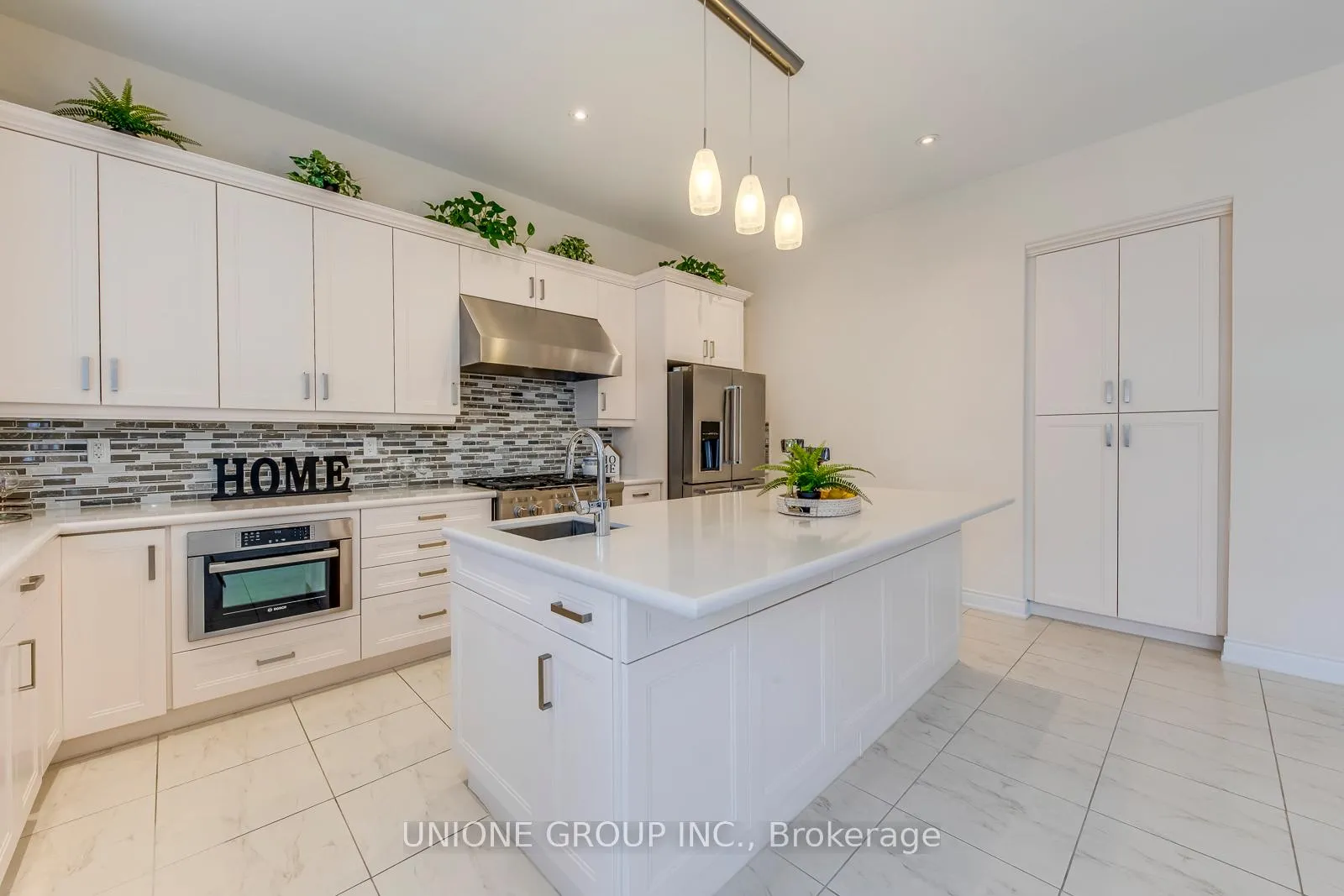 Photo 18 of 3045 Parsonage Crescent, Oakville, Glenorchy — HOMEH