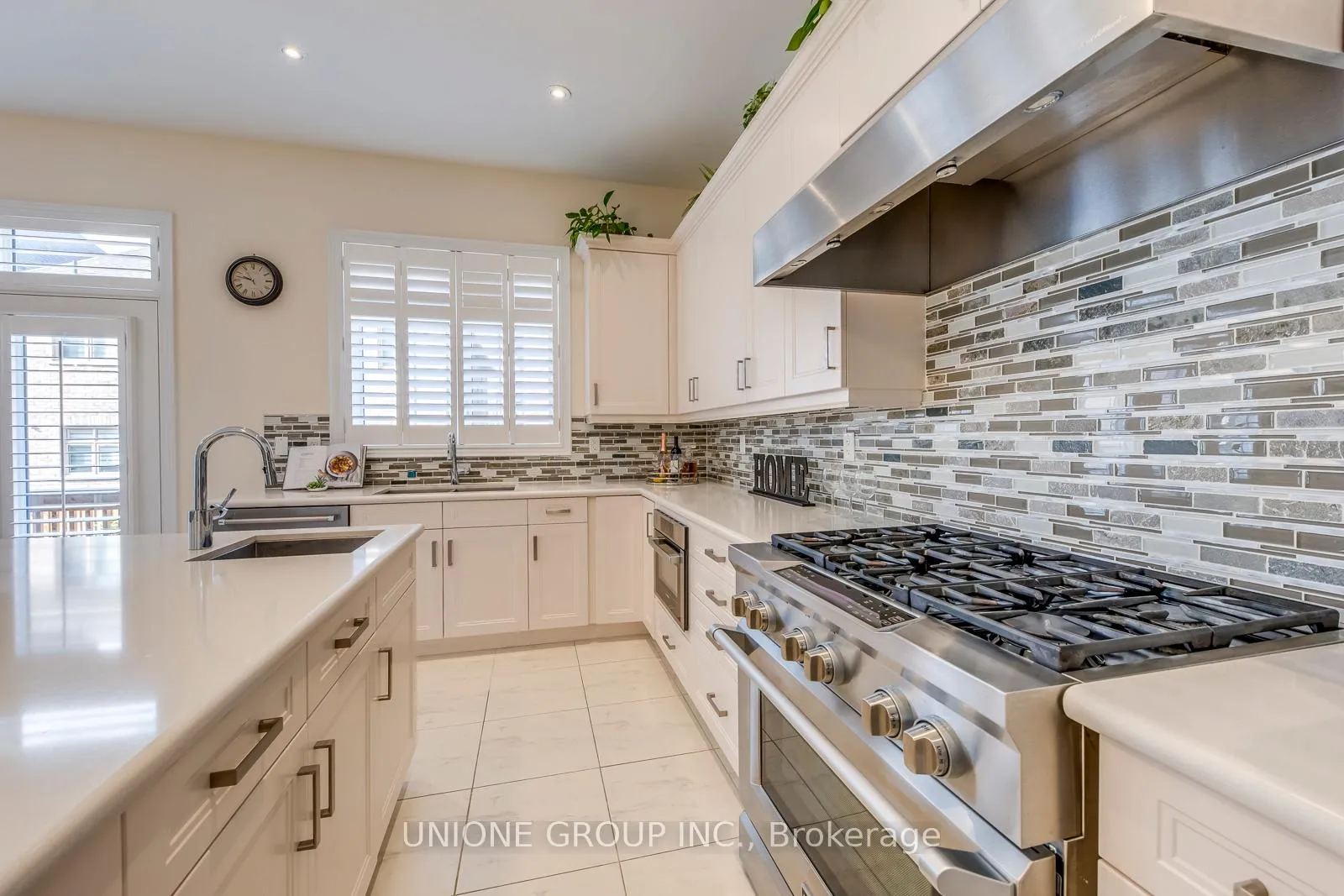 Photo 20 of 3045 Parsonage Crescent, Oakville, Glenorchy — HOMEH