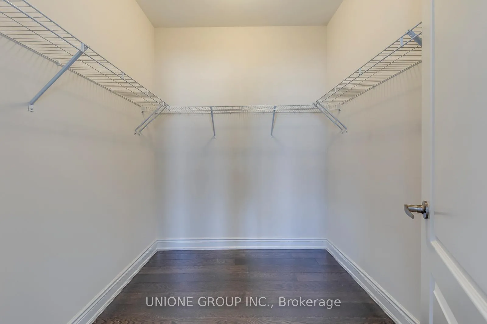 Photo 31 of 3045 Parsonage Crescent, Oakville, Glenorchy — HOMEH