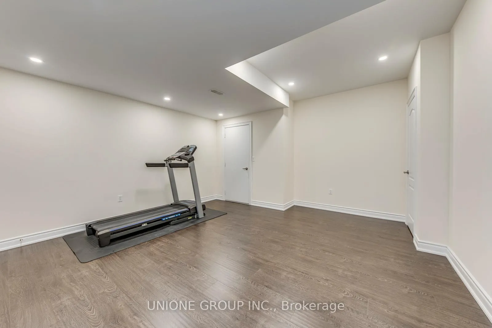 Photo 38 of 3045 Parsonage Crescent, Oakville, Glenorchy — HOMEH