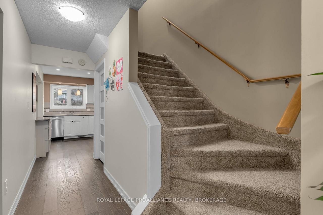 Photo 7 of 929 Clearfield Crescent, Kingston, North of Taylor-Kidd Blvd — HOMEH