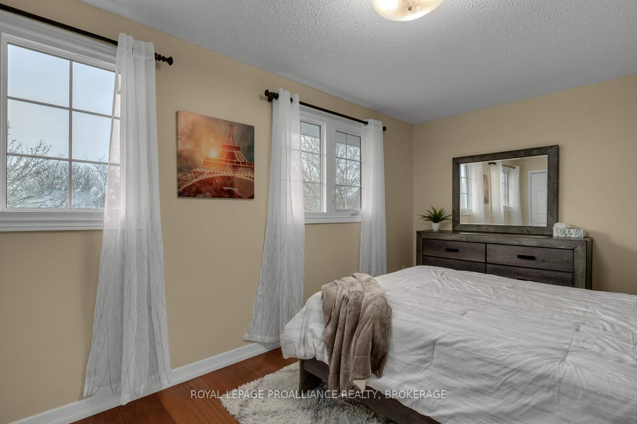 Photo 19 of 929 Clearfield Crescent, Kingston, North of Taylor-Kidd Blvd — HOMEH