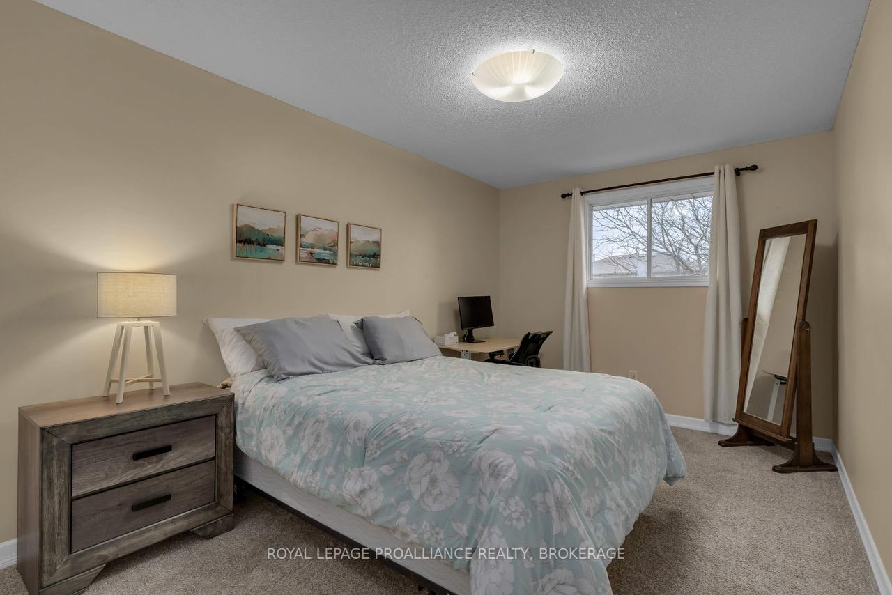 Photo 23 of 929 Clearfield Crescent, Kingston, North of Taylor-Kidd Blvd — HOMEH