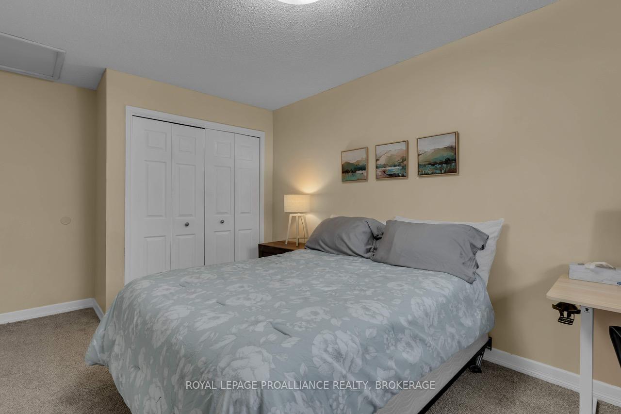 Photo 25 of 929 Clearfield Crescent, Kingston, North of Taylor-Kidd Blvd — HOMEH