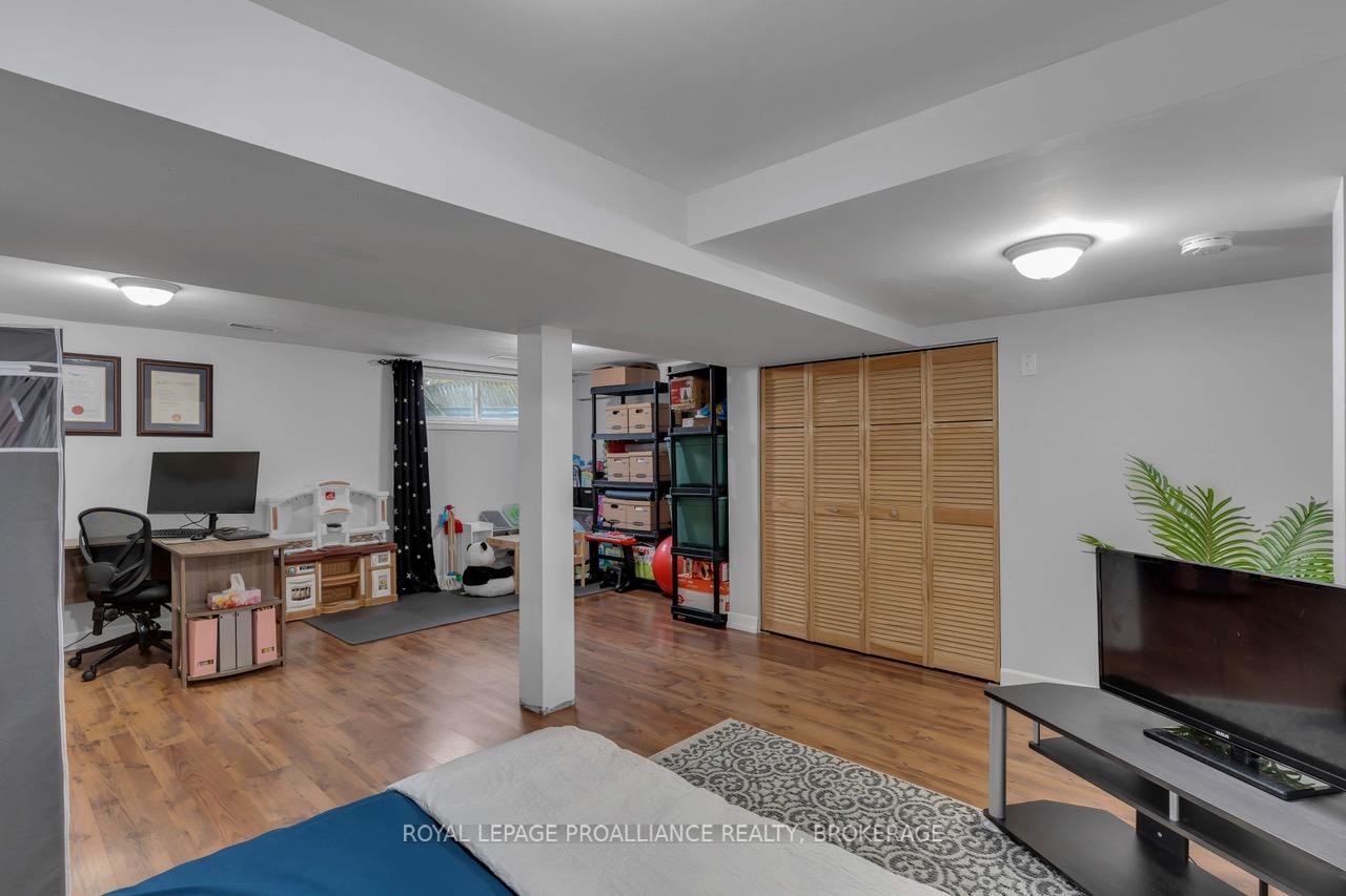 Photo 32 of 929 Clearfield Crescent, Kingston, North of Taylor-Kidd Blvd — HOMEH