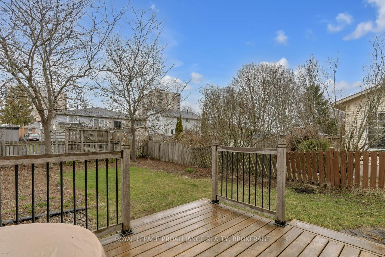 Photo 34 of 929 Clearfield Crescent, Kingston, North of Taylor-Kidd Blvd — HOMEH