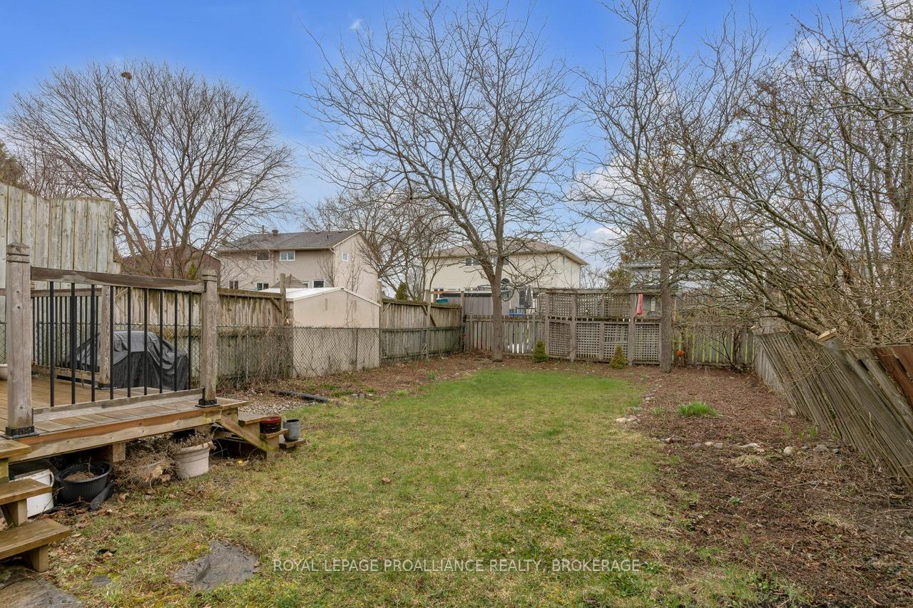 Photo 35 of 929 Clearfield Crescent, Kingston, North of Taylor-Kidd Blvd — HOMEH