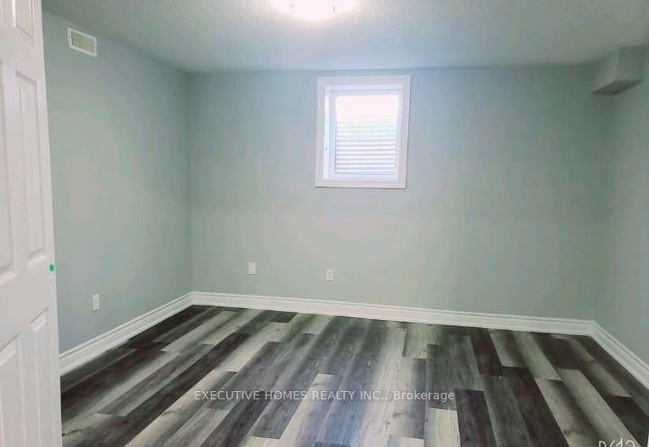 Photo 3 of Unit Bsmt, 905 Stoutt Crescent, Milton, Coates — HOMEH