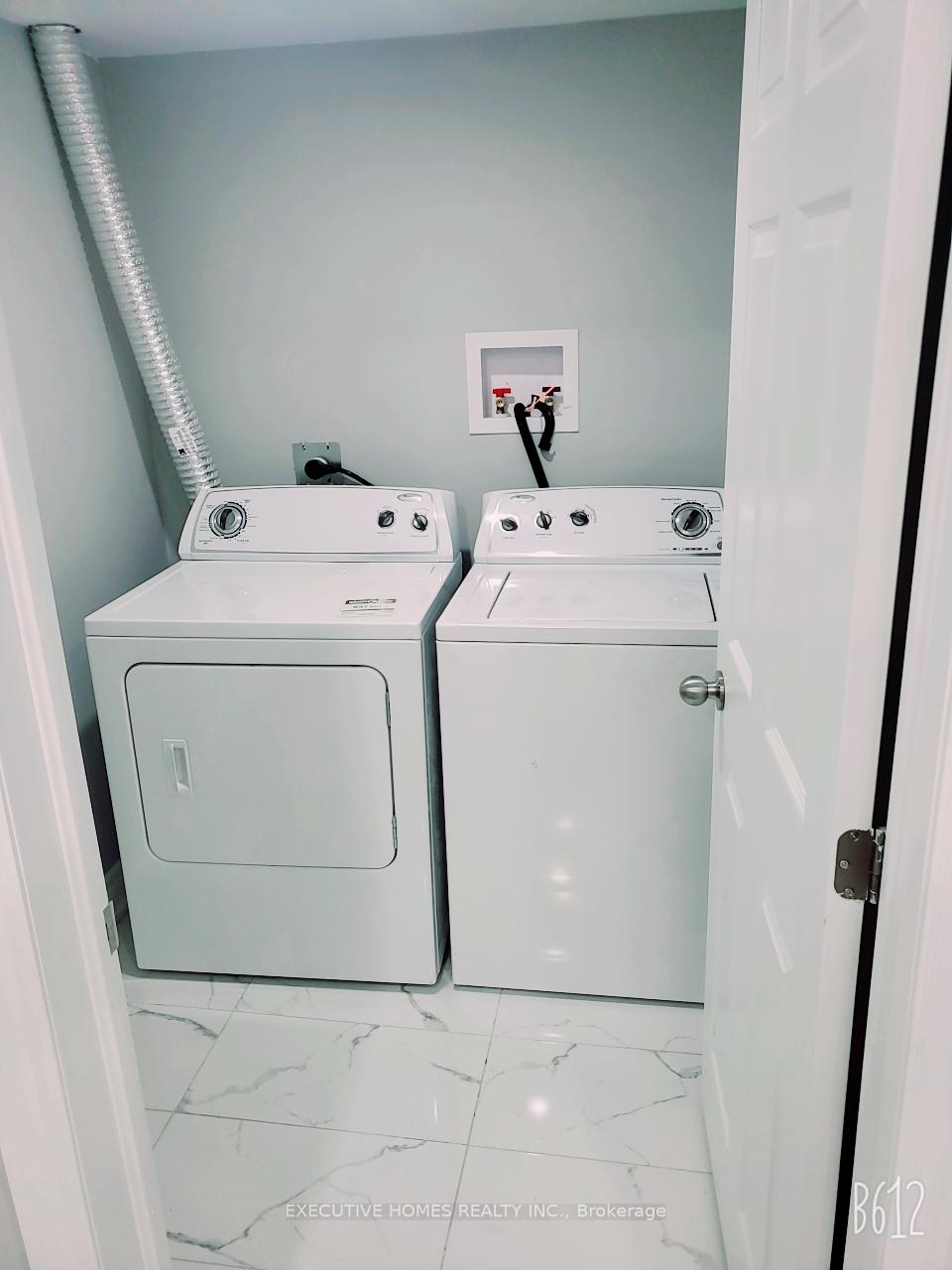 Photo 7 of Unit Bsmt, 905 Stoutt Crescent, Milton, Coates — HOMEH