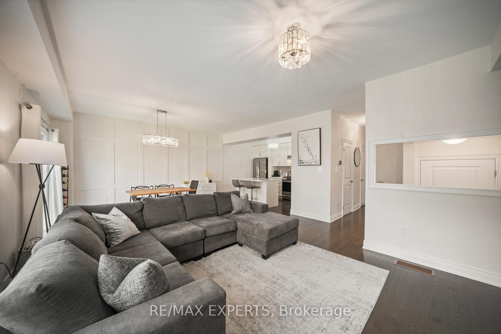 Photo 7 of 115 Arnold Crescent, New Tecumseth, Alliston — HOMEH