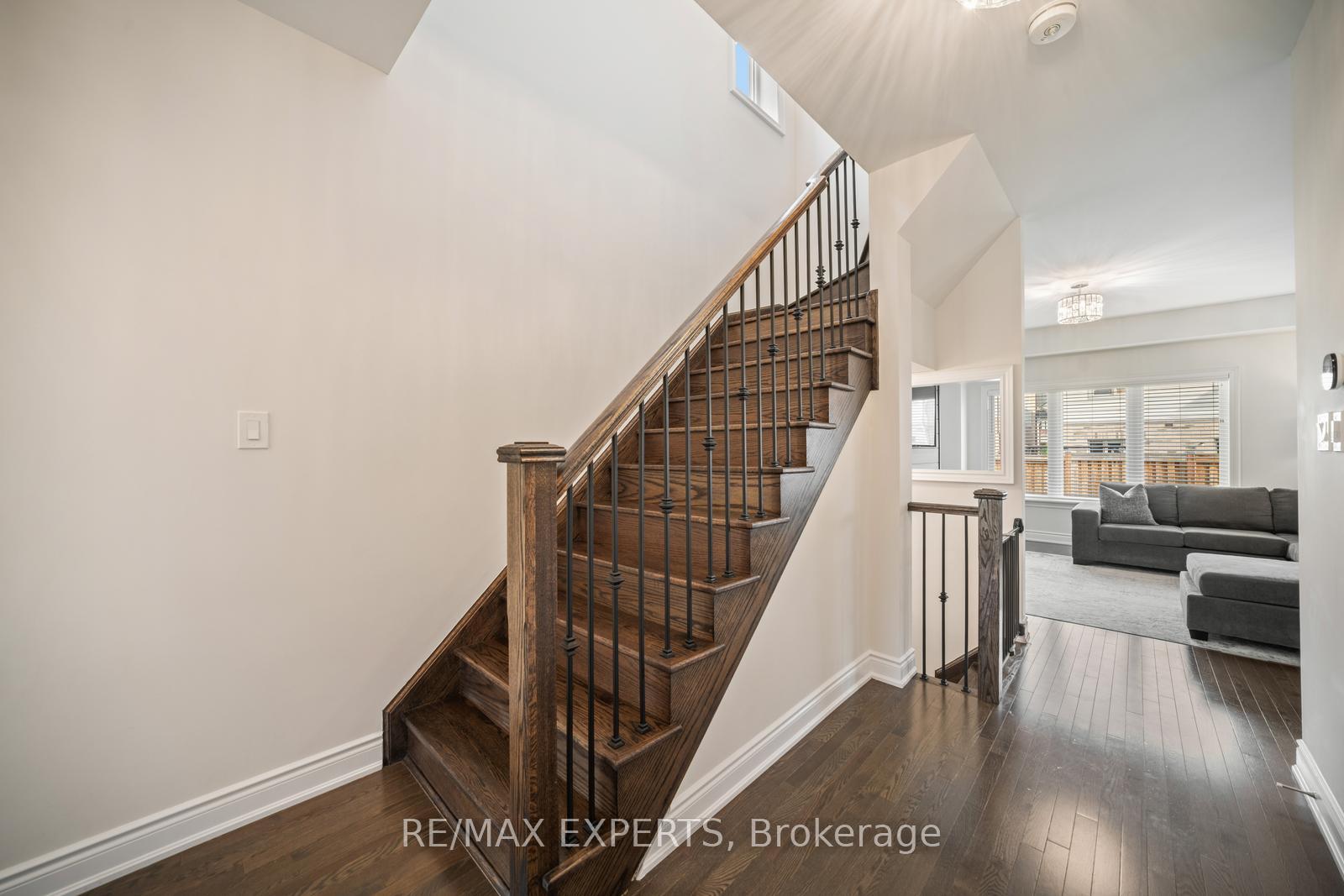 Photo 18 of 115 Arnold Crescent, New Tecumseth, Alliston — HOMEH