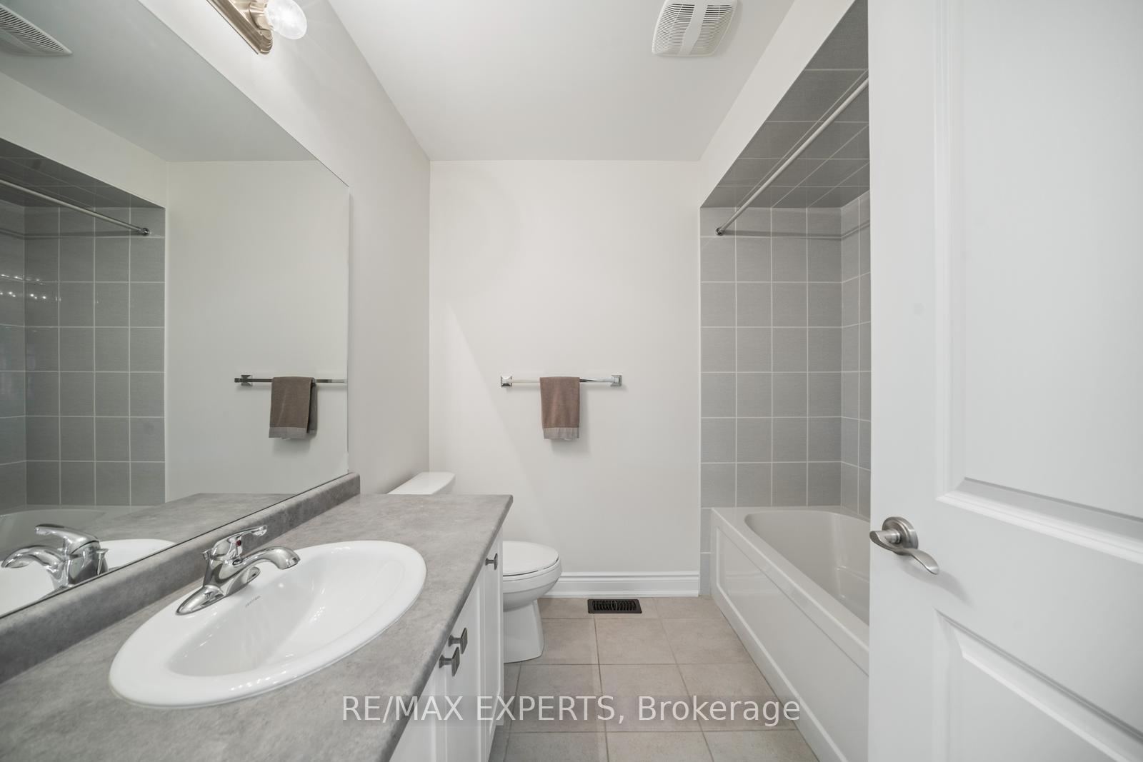 Photo 25 of 115 Arnold Crescent, New Tecumseth, Alliston — HOMEH