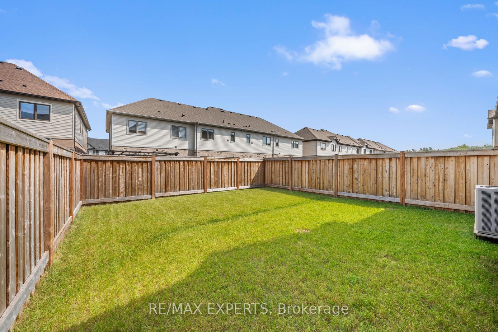 Photo 31 of 115 Arnold Crescent, New Tecumseth, Alliston — HOMEH