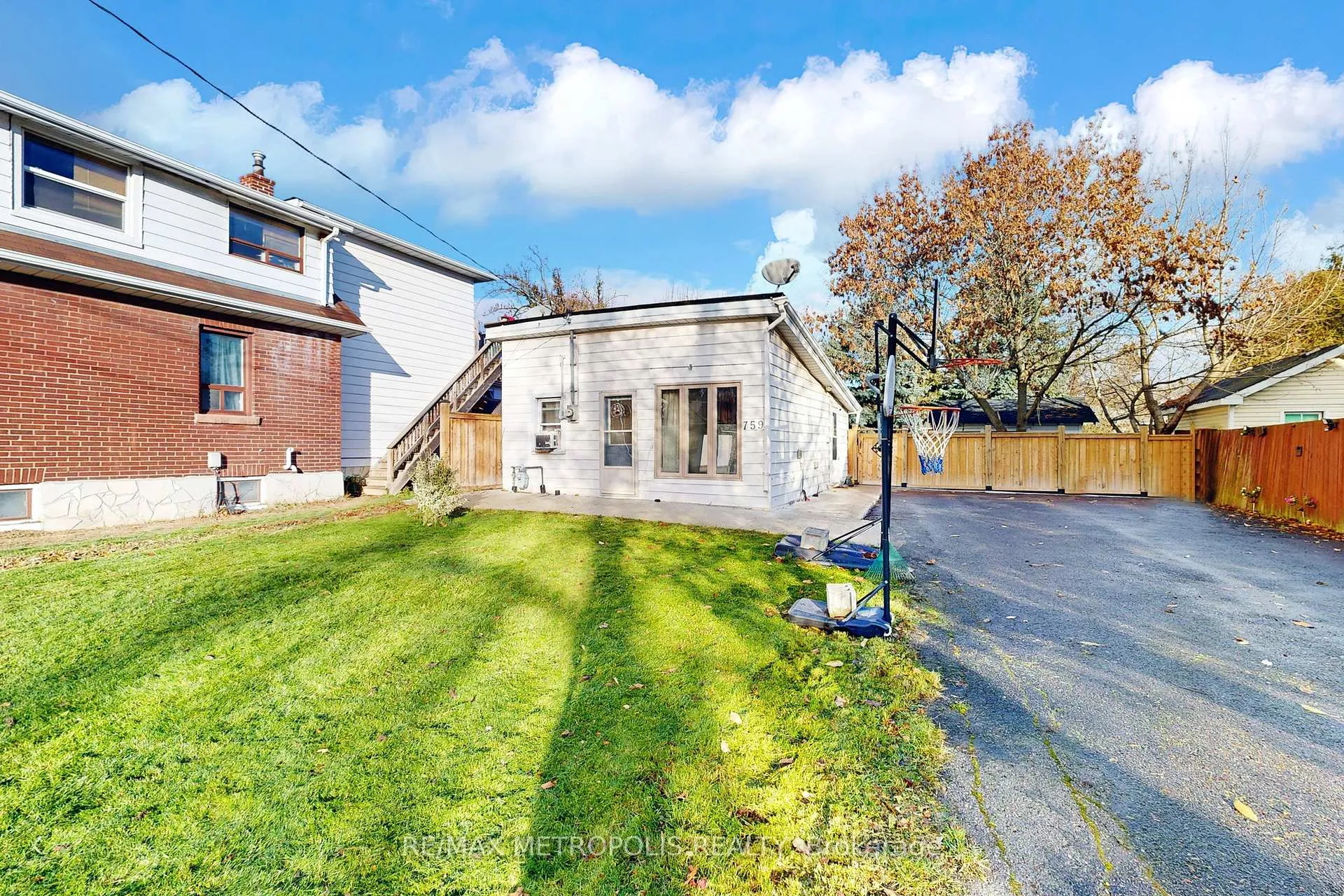 Photo 1 of 759 Douglas Street, Oshawa, Lakeview — HOMEH