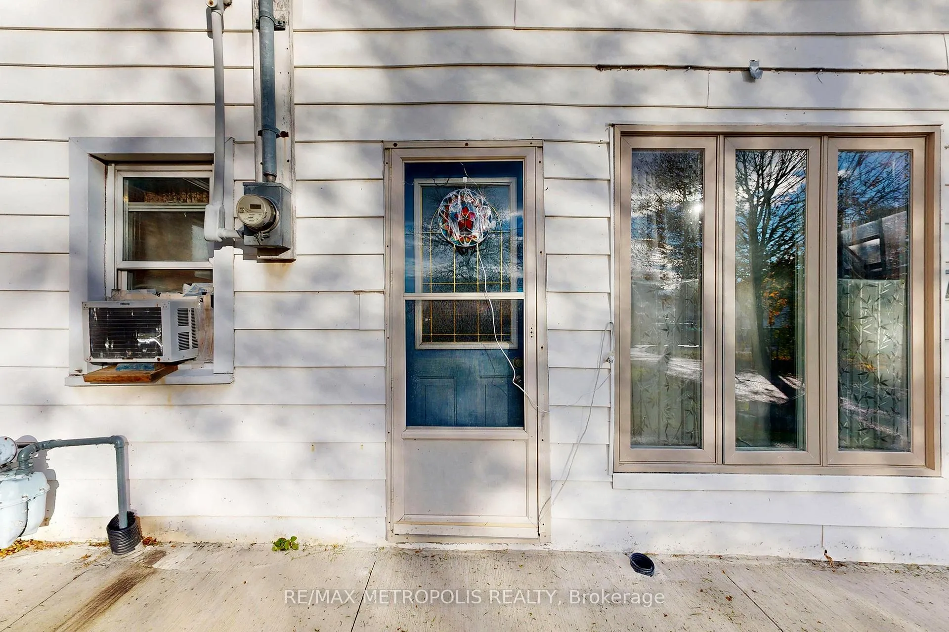 Photo 6 of 759 Douglas Street, Oshawa, Lakeview — HOMEH
