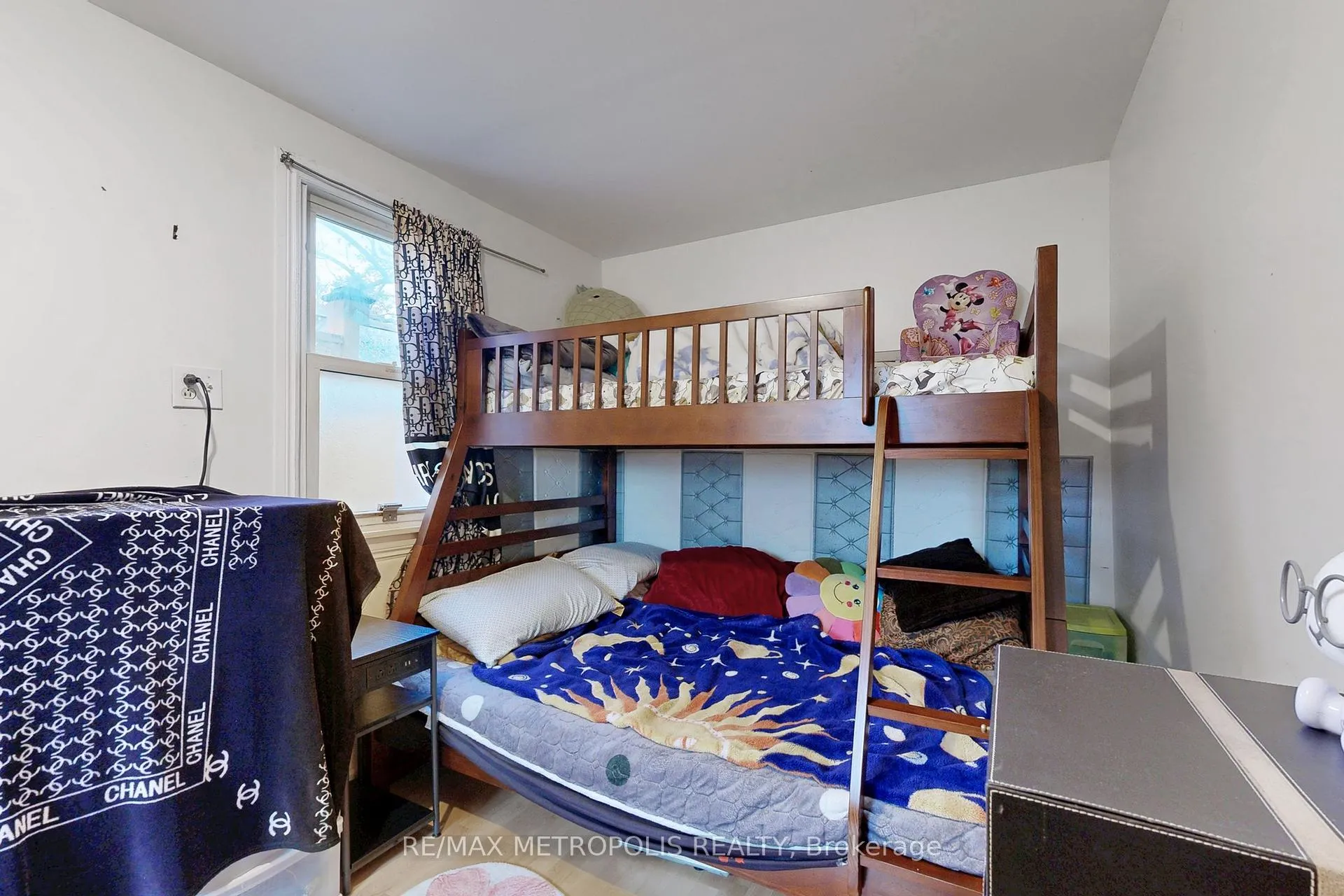 Photo 21 of 759 Douglas Street, Oshawa, Lakeview — HOMEH