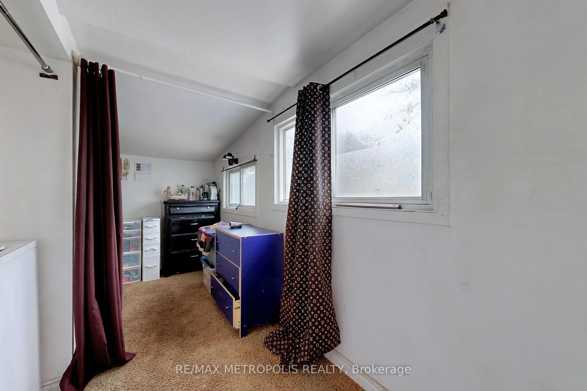 Photo 27 of 759 Douglas Street, Oshawa, Lakeview — HOMEH