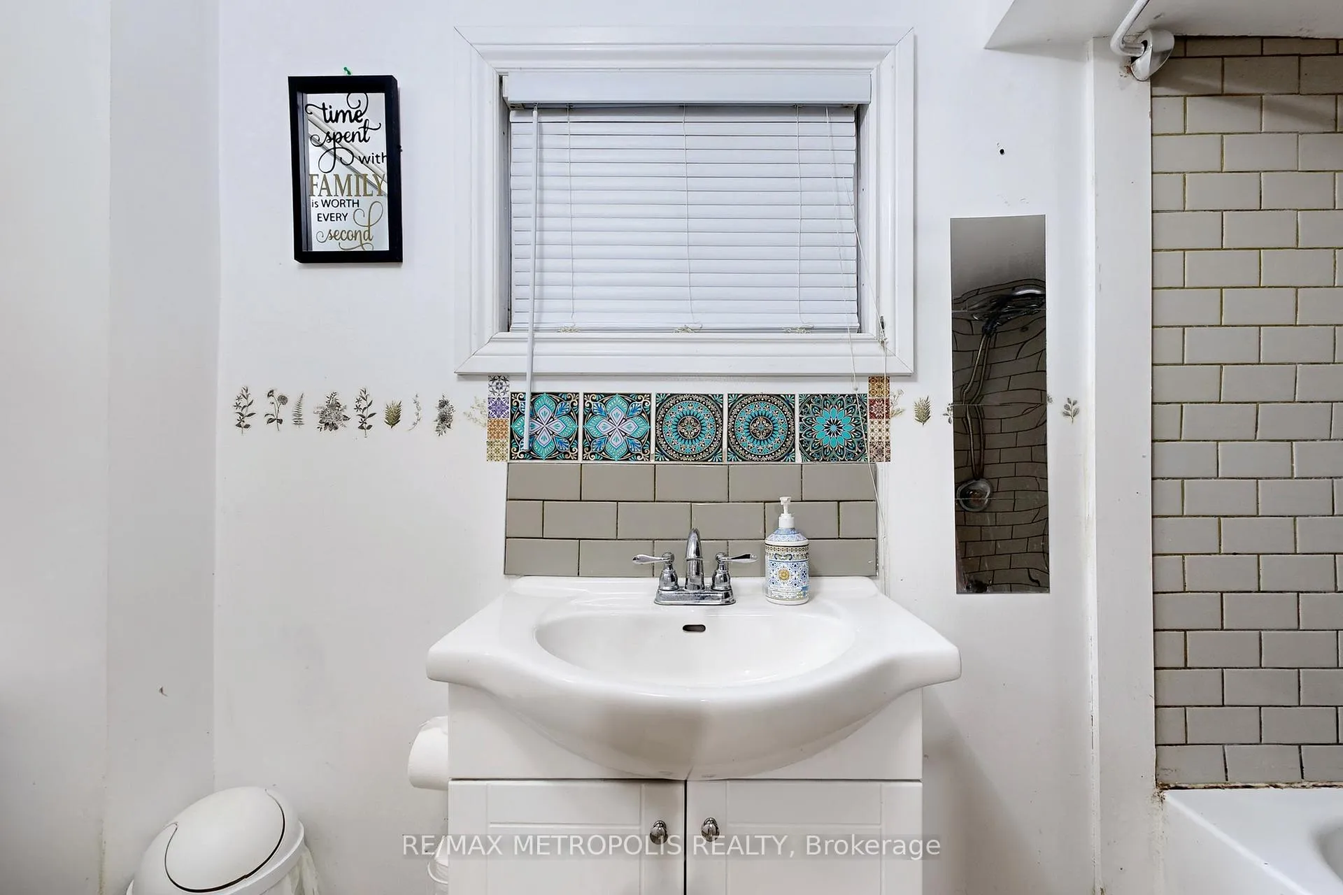 Photo 29 of 759 Douglas Street, Oshawa, Lakeview — HOMEH