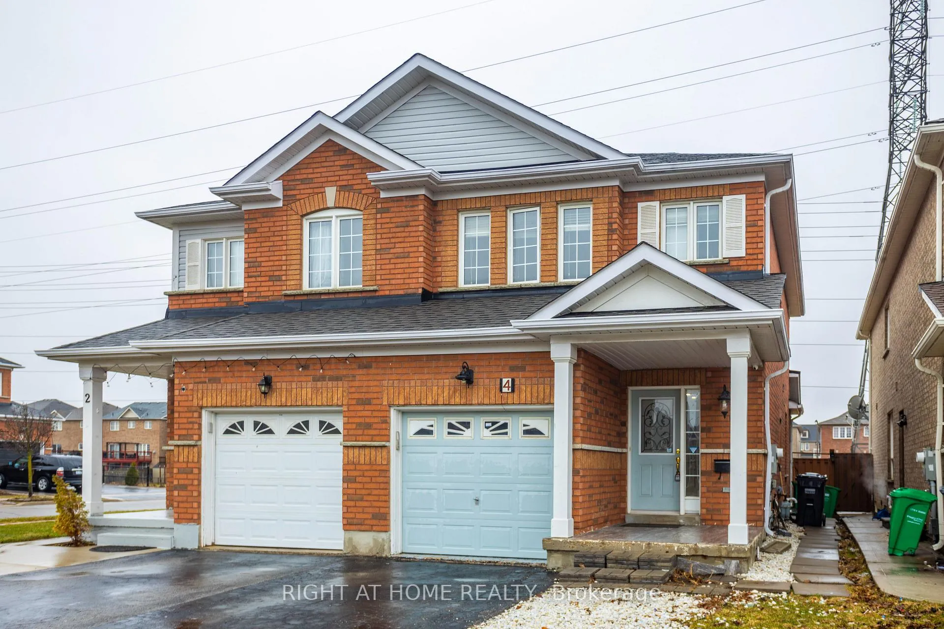 Photo 1 of 4 Wicklow Road, Brampton, Credit Valley — HOMEH