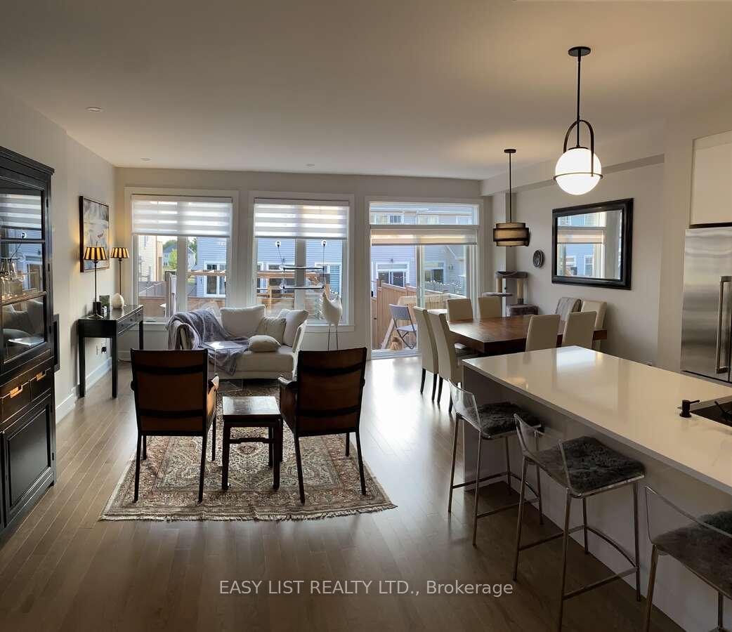 Photo 2 of 732 Cap Diamant Way, Ottawa, Camelot — HOMEH