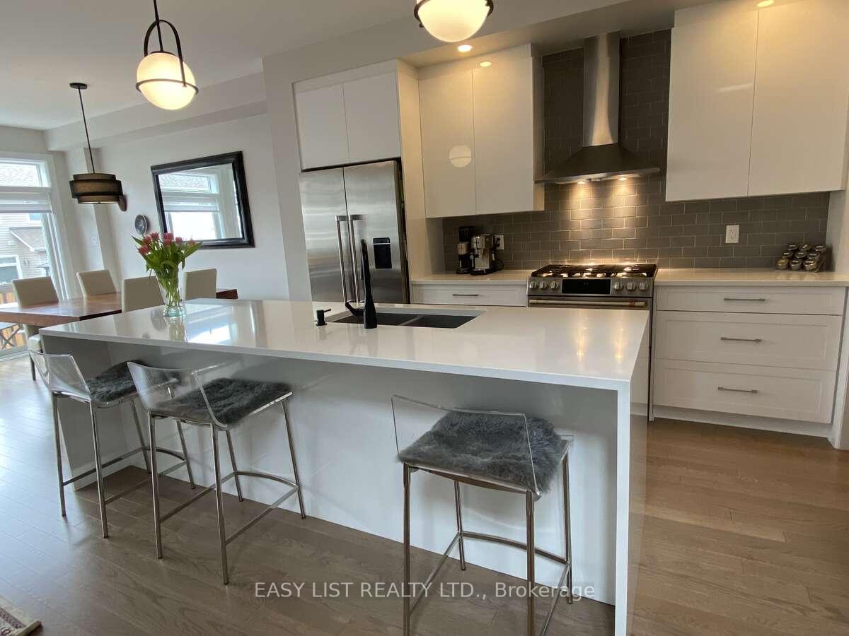 Photo 7 of 732 Cap Diamant Way, Ottawa, Camelot — HOMEH