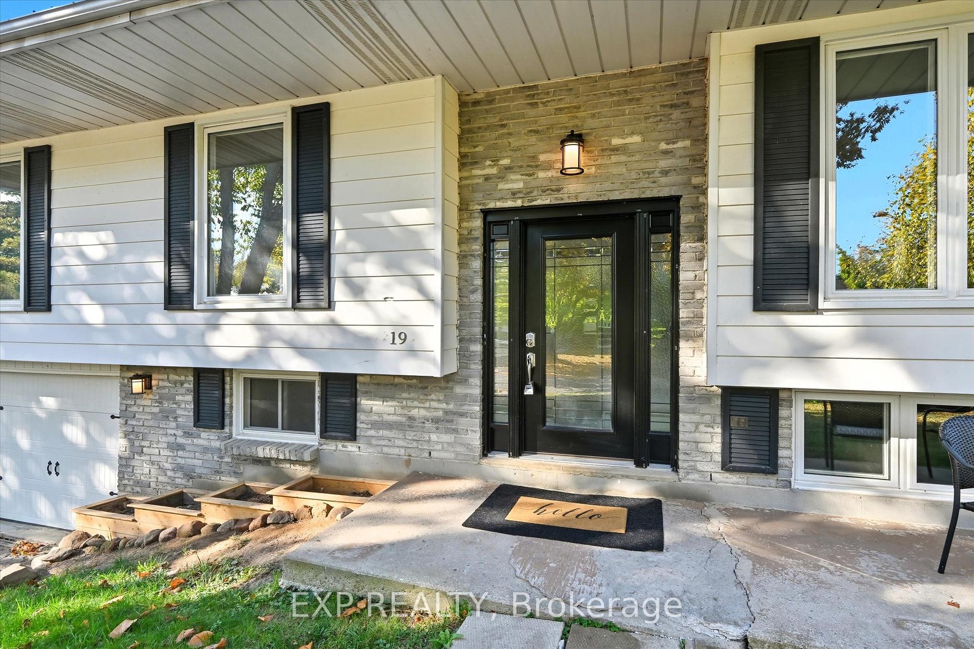 Photo 4 of 19 Aaron Drive, Norfolk, Port Dover — HOMEH