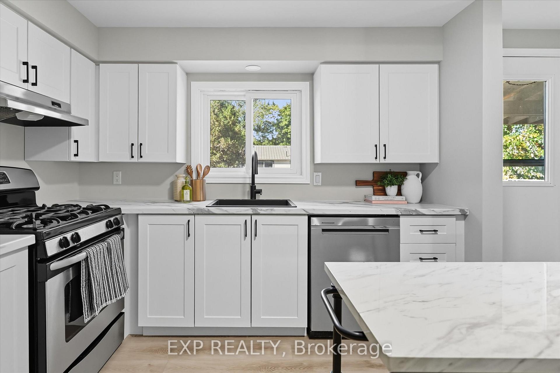 Photo 15 of 19 Aaron Drive, Norfolk, Port Dover — HOMEH
